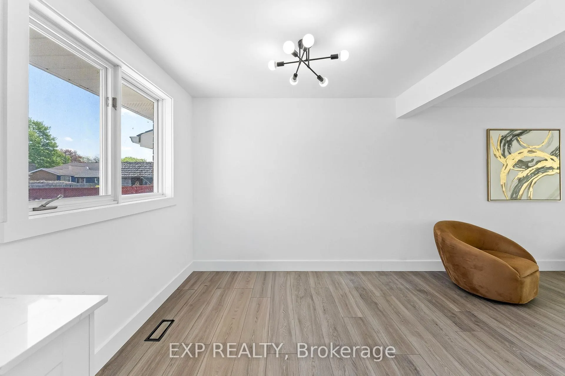 Photo 22 of 554 Lake Street, St. Catharines, Lakeport — HOMEH