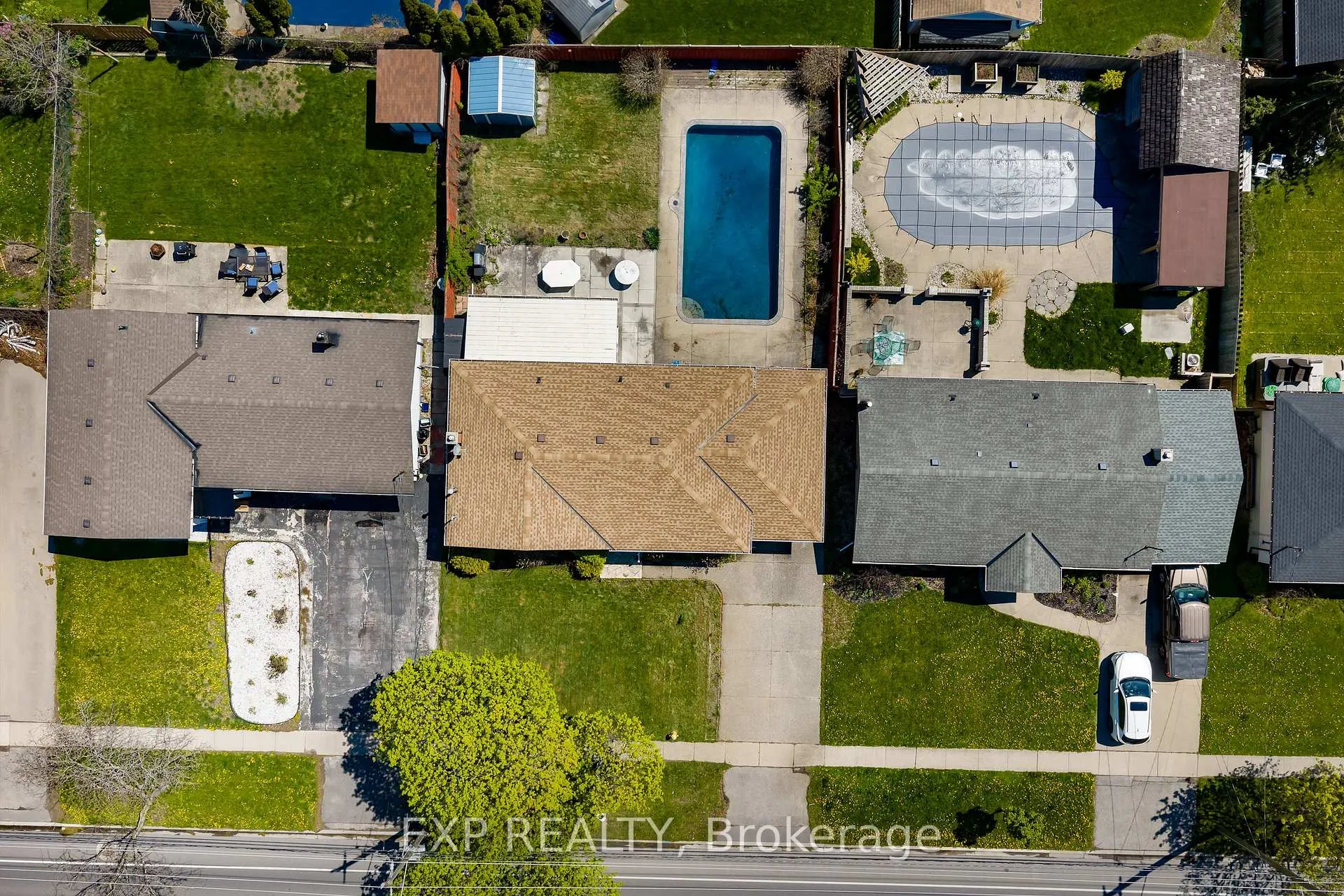 Photo 42 of 554 Lake Street, St. Catharines, Lakeport — HOMEH