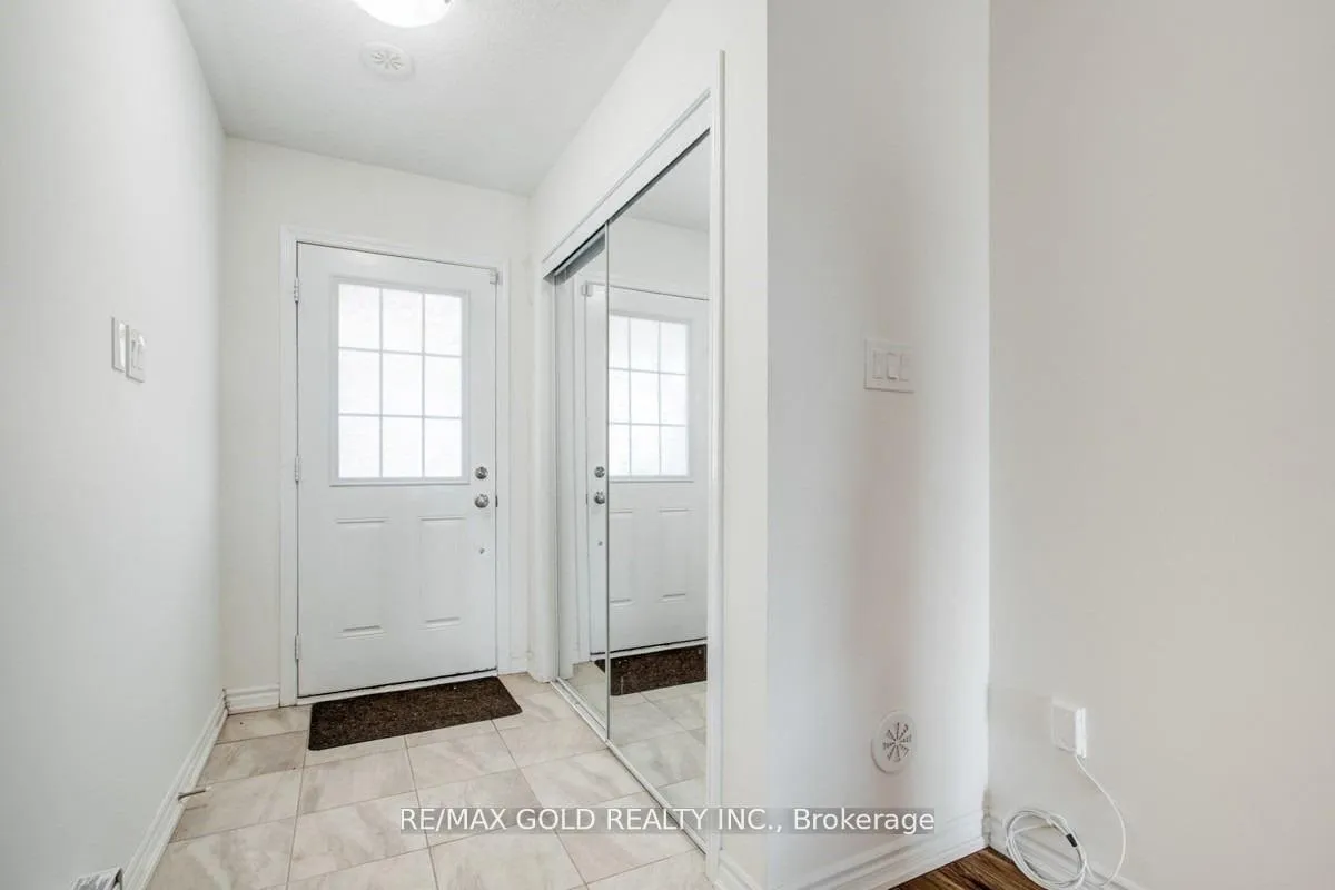 Photo 3 of 15 Stewardship Road, Brampton, Northwest Brampton — HOMEH