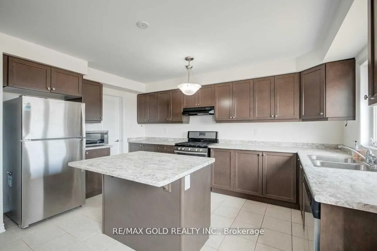 Photo 6 of 15 Stewardship Road, Brampton, Northwest Brampton — HOMEH