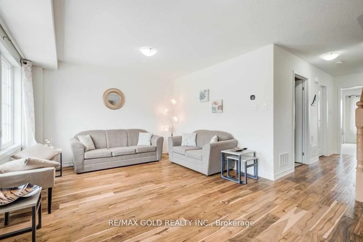 Photo 10 of 15 Stewardship Road, Brampton, Northwest Brampton — HOMEH