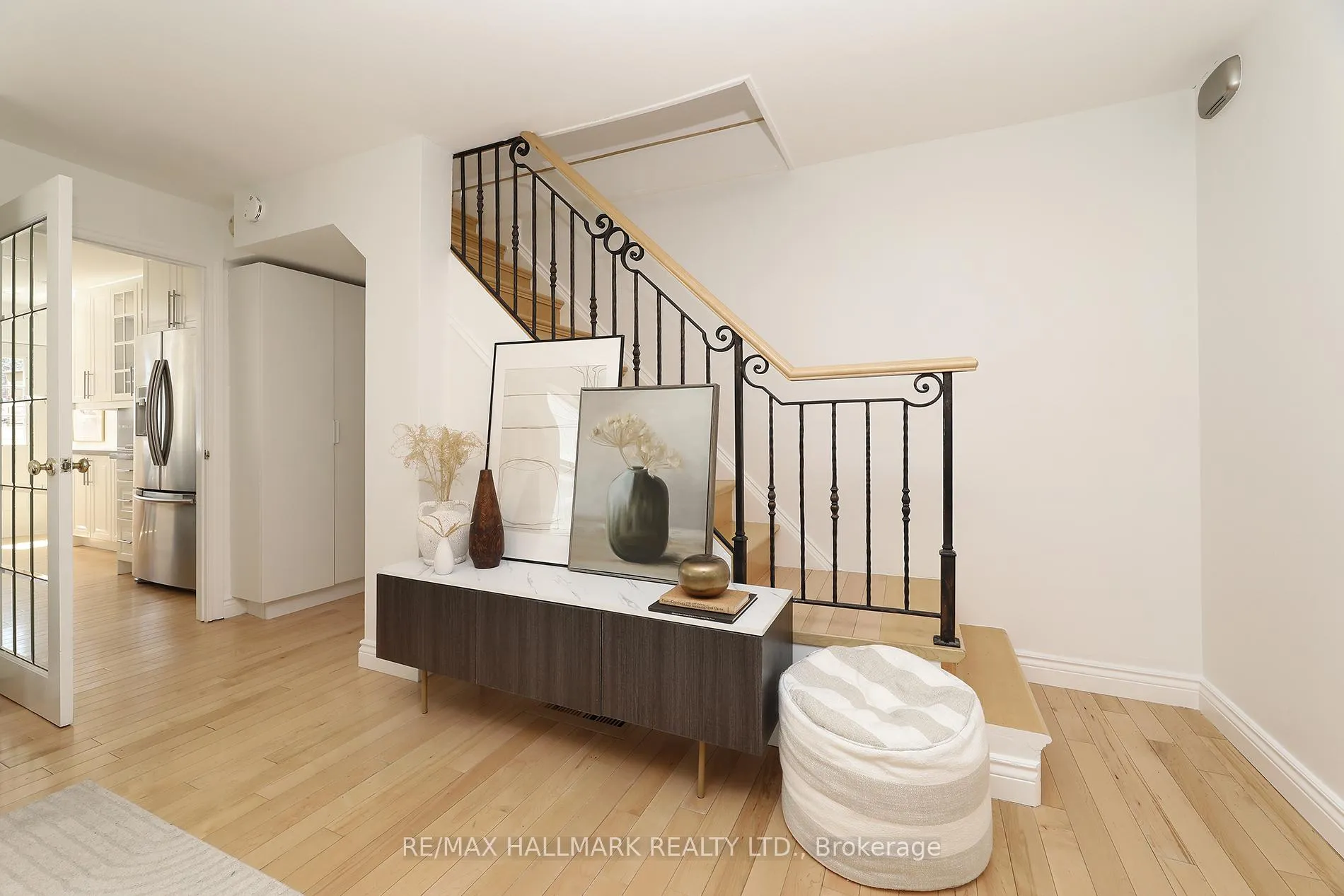 Photo 19 of 787 Sammon Avenue, Toronto, Danforth Village-East York — HOMEH