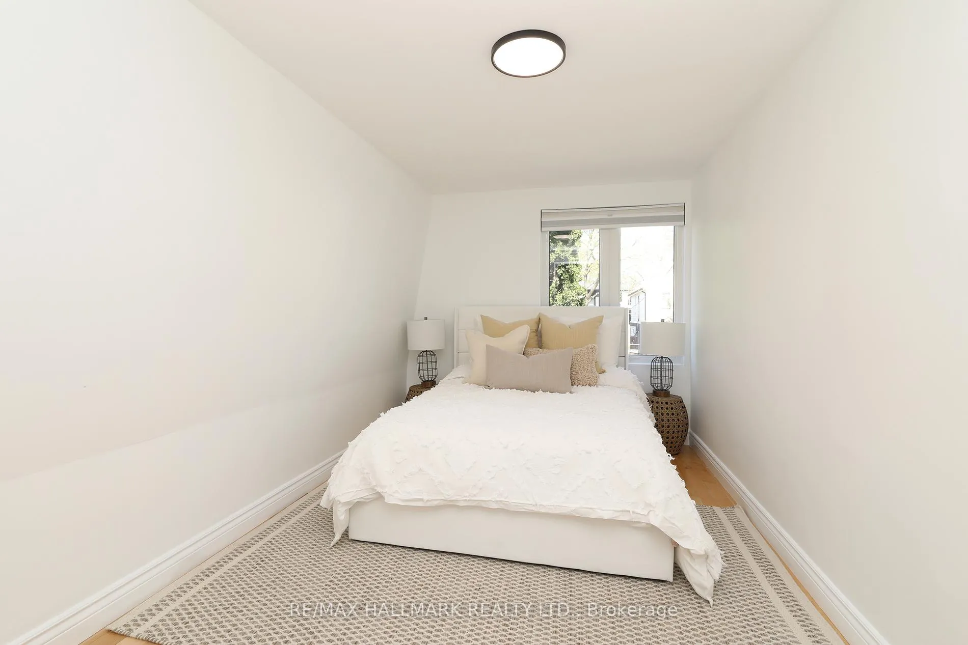 Photo 22 of 787 Sammon Avenue, Toronto, Danforth Village-East York — HOMEH