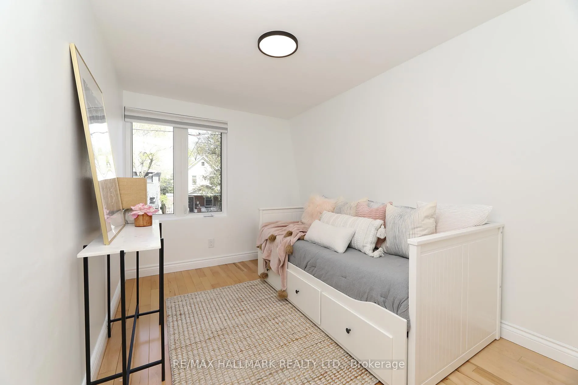 Photo 23 of 787 Sammon Avenue, Toronto, Danforth Village-East York — HOMEH