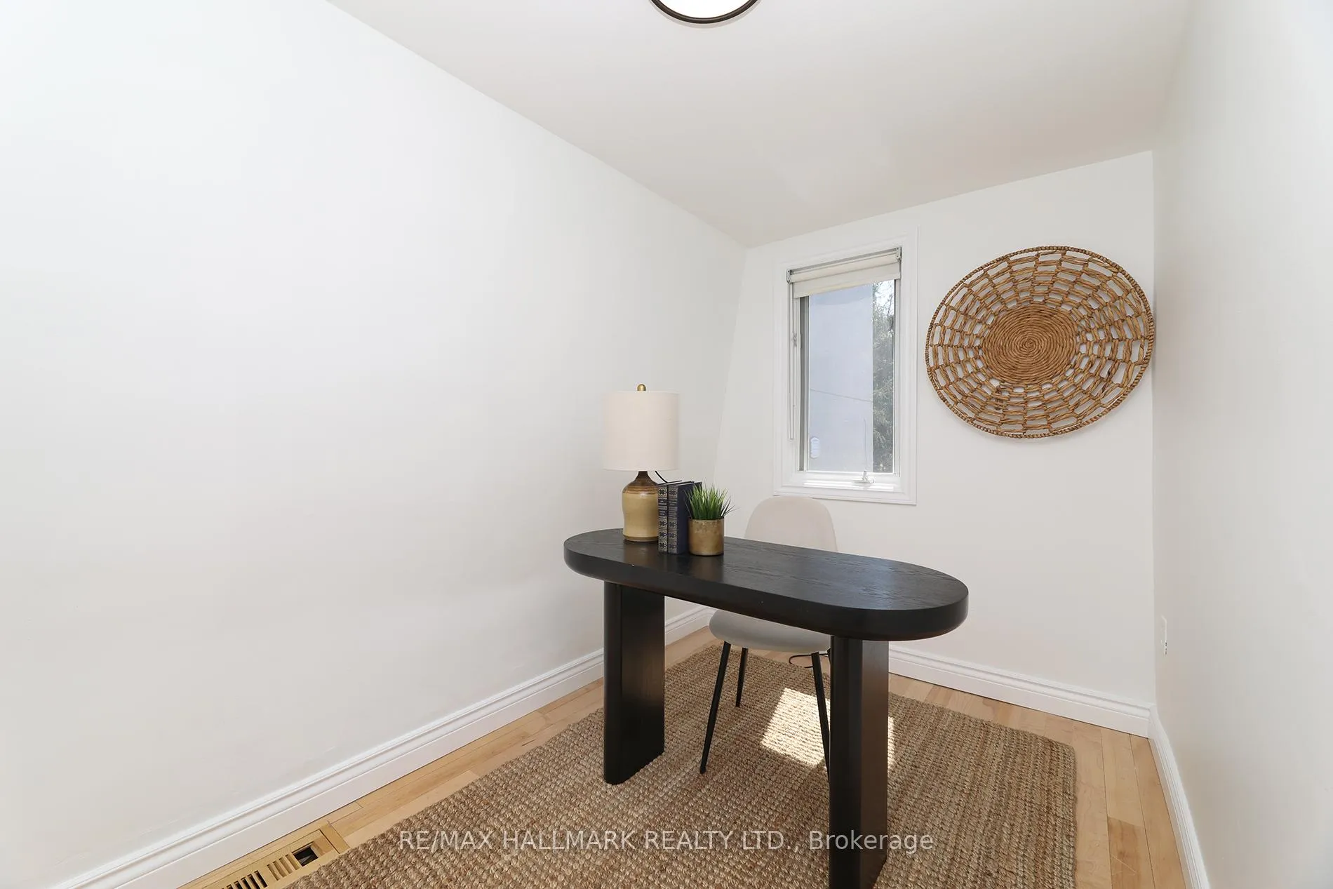 Photo 25 of 787 Sammon Avenue, Toronto, Danforth Village-East York — HOMEH