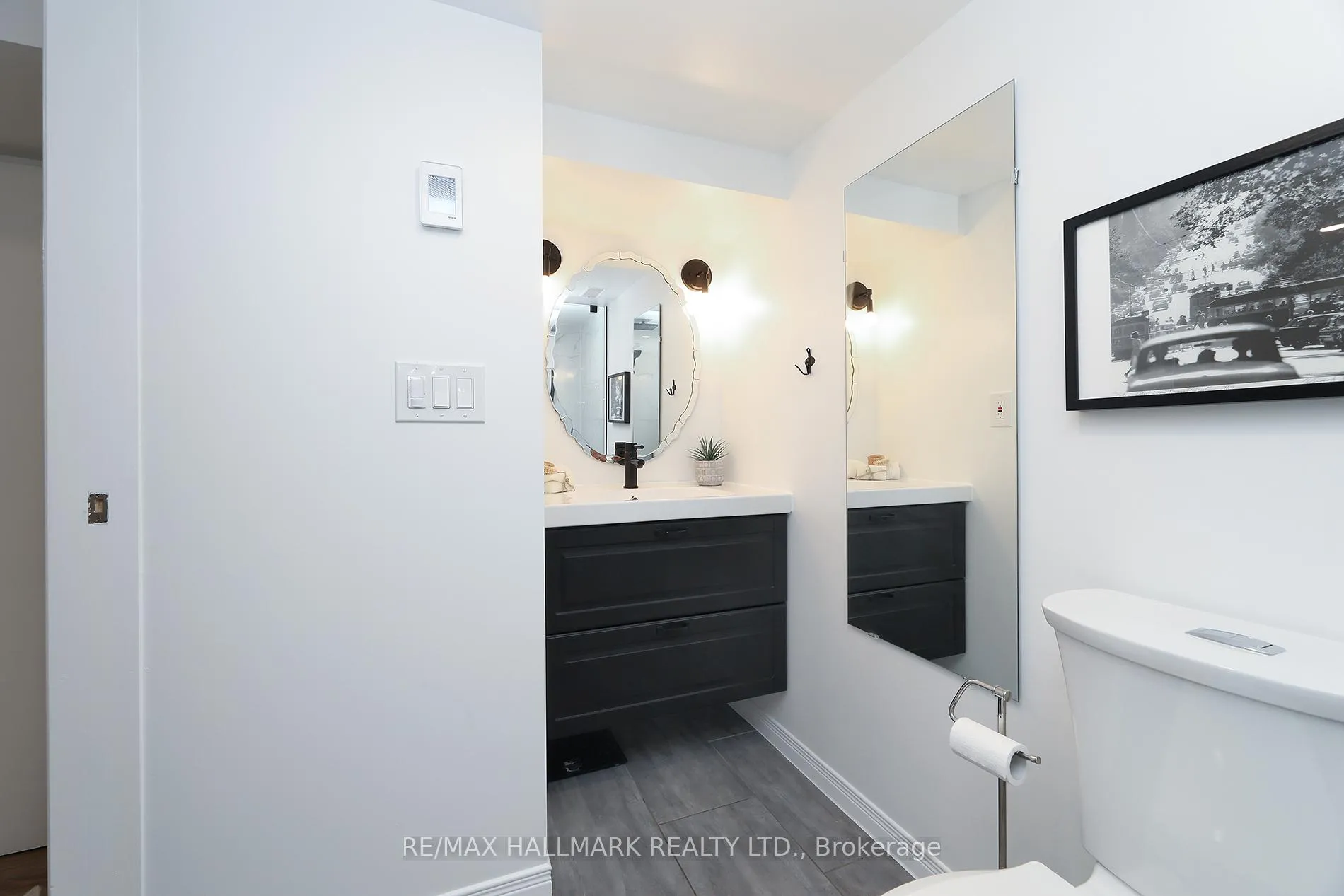 Photo 30 of 787 Sammon Avenue, Toronto, Danforth Village-East York — HOMEH