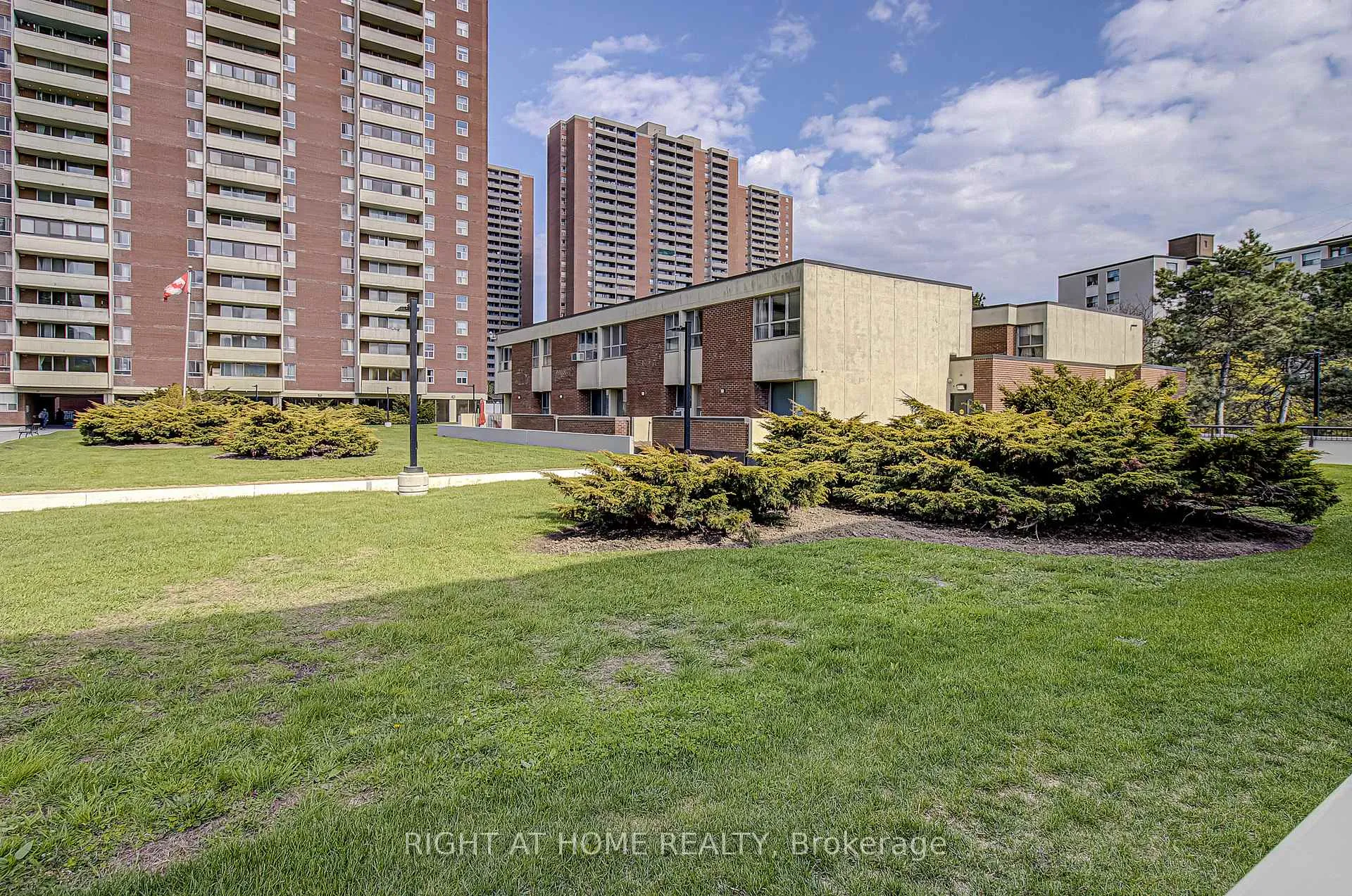 Photo 1 of Unit 409, 8 Crescent Town Road, Toronto, Crescent Town — HOMEH