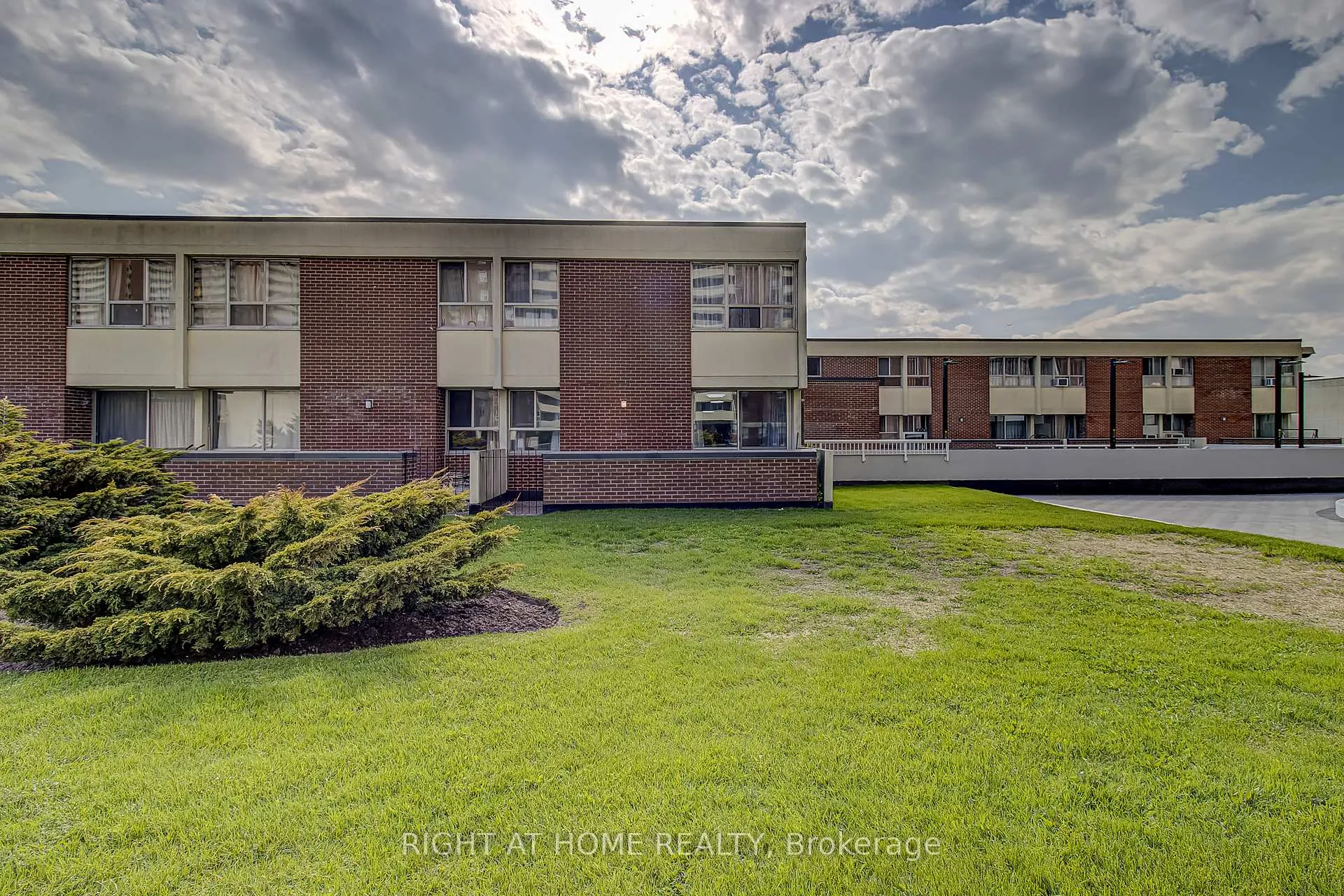 Photo 19 of Unit 409, 8 Crescent Town Road, Toronto, Crescent Town — HOMEH