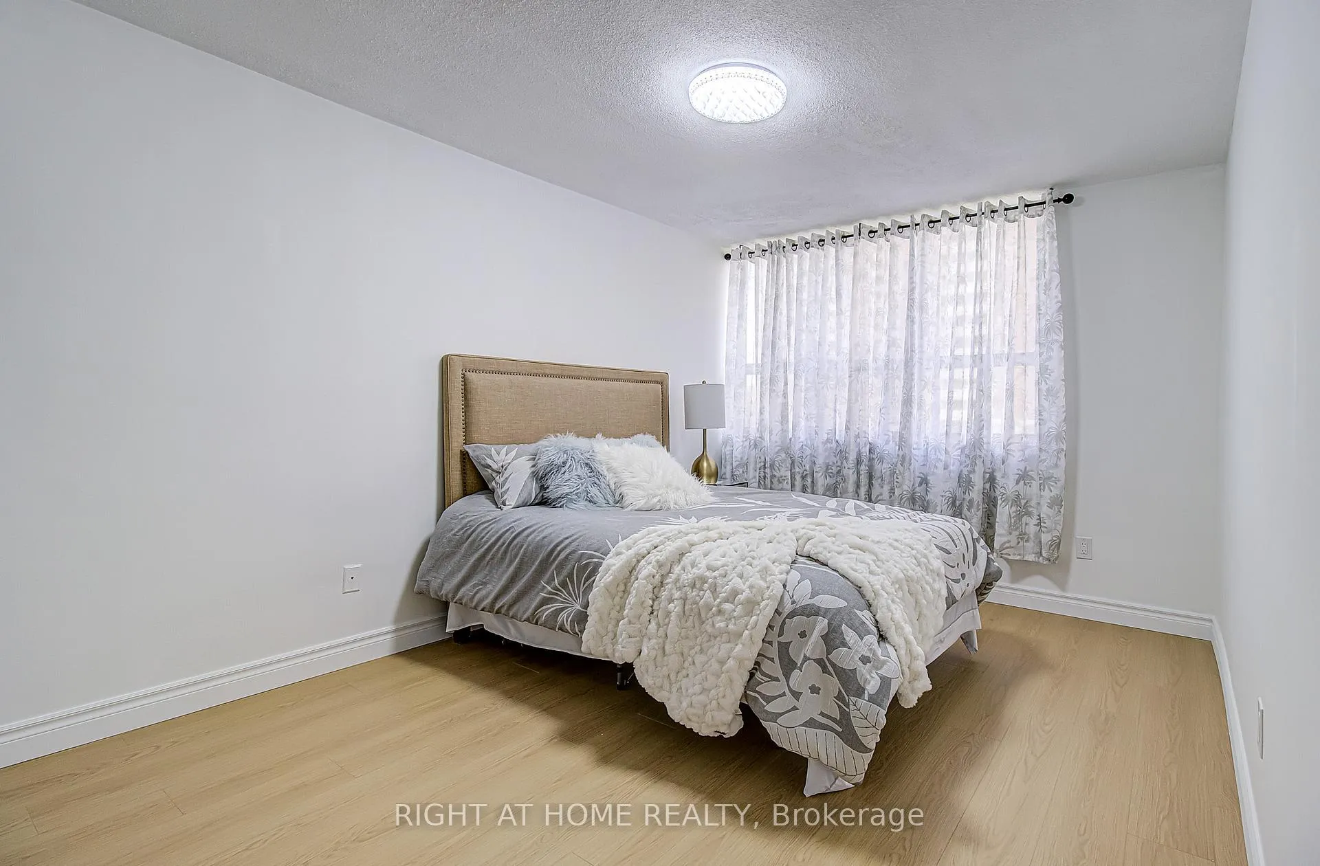 Photo 24 of Unit 409, 8 Crescent Town Road, Toronto, Crescent Town — HOMEH