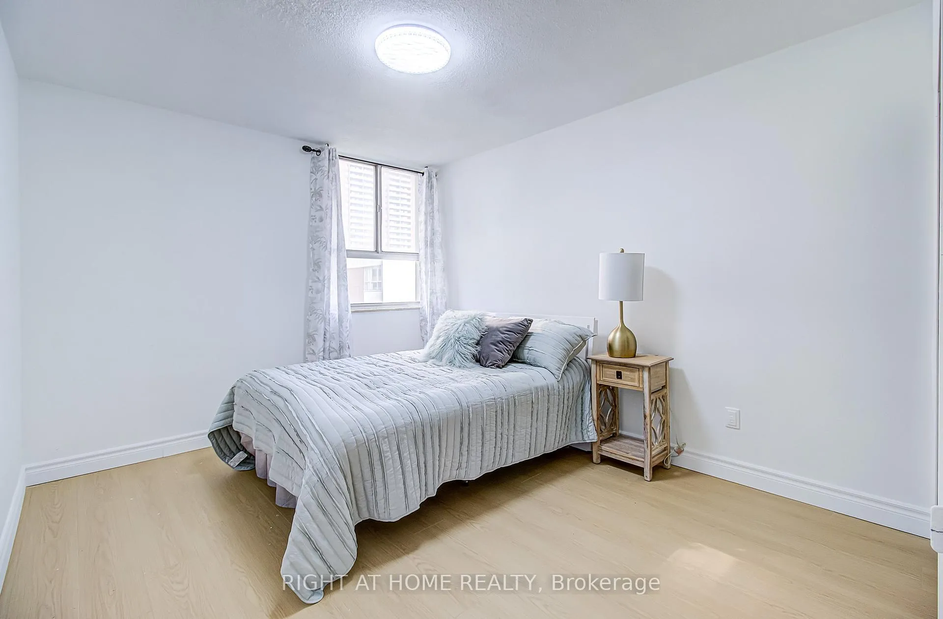 Photo 26 of Unit 409, 8 Crescent Town Road, Toronto, Crescent Town — HOMEH