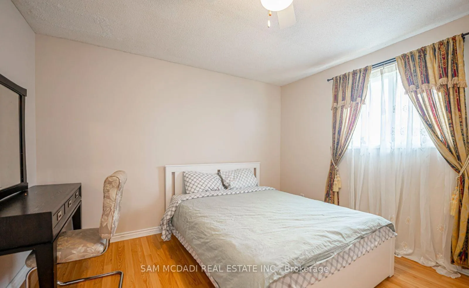 Photo 9 of 1109 Bayfield Street N, Springwater, Midhurst — HOMEH
