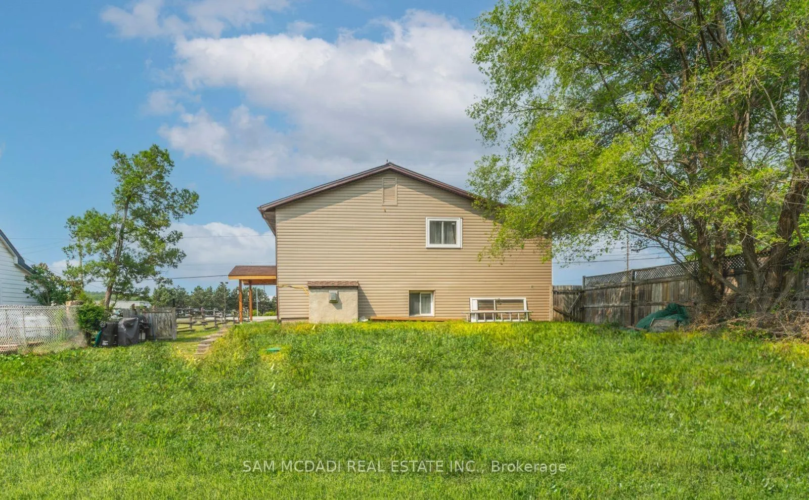 Photo 14 of 1109 Bayfield Street N, Springwater, Midhurst — HOMEH