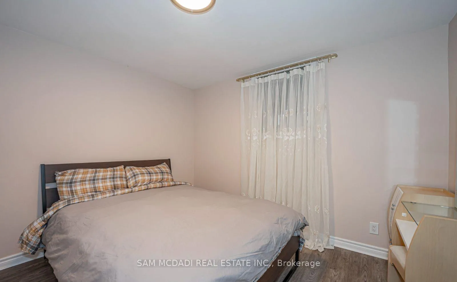 Photo 15 of 1109 Bayfield Street N, Springwater, Midhurst — HOMEH