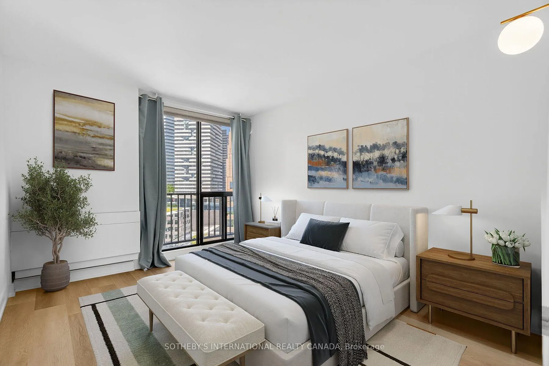 Photo 5 of Unit 1423, 33 Harbour Square, Toronto, Waterfront Communities — HOMEH