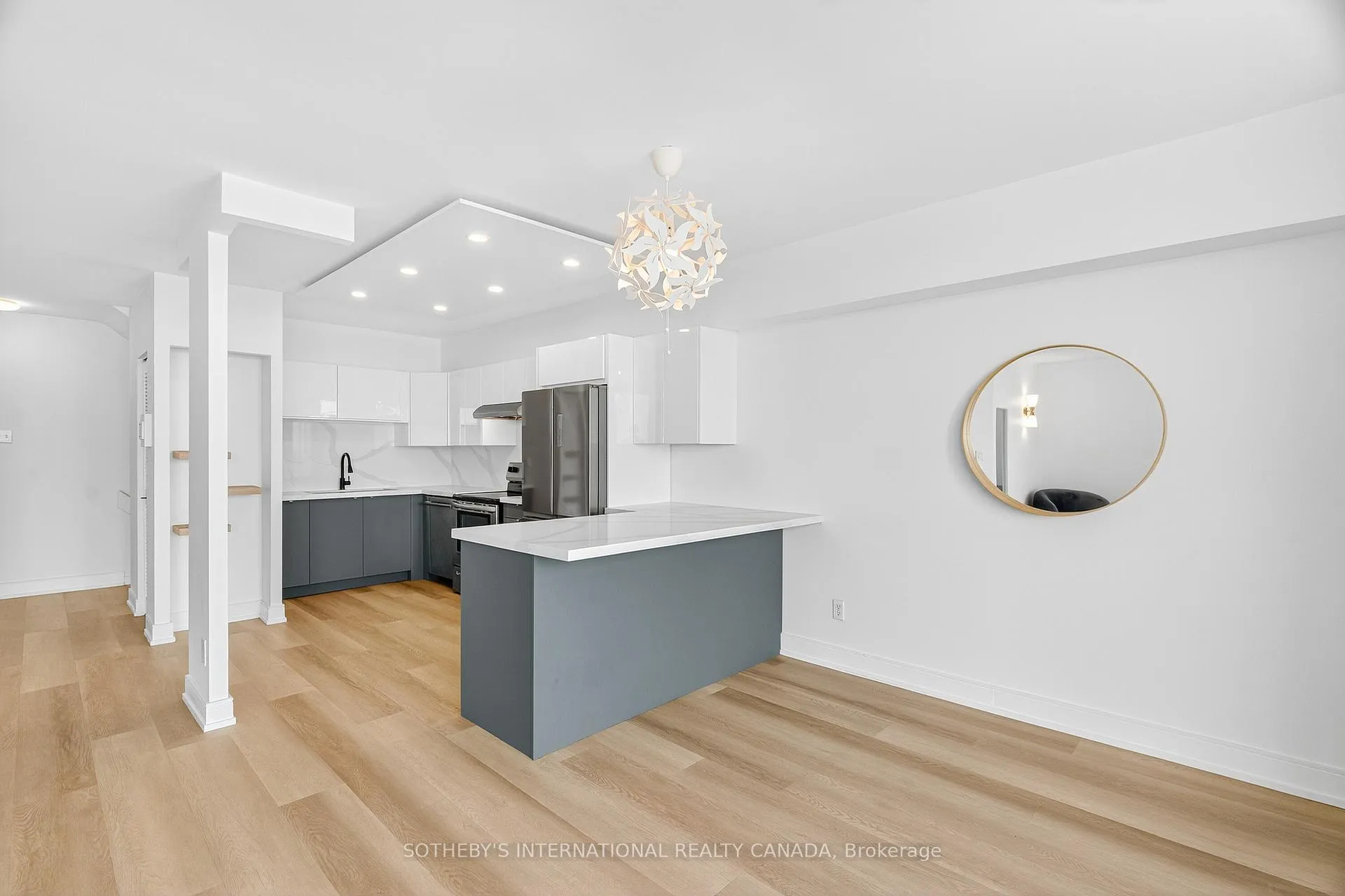 Photo 11 of Unit 1423, 33 Harbour Square, Toronto, Waterfront Communities — HOMEH