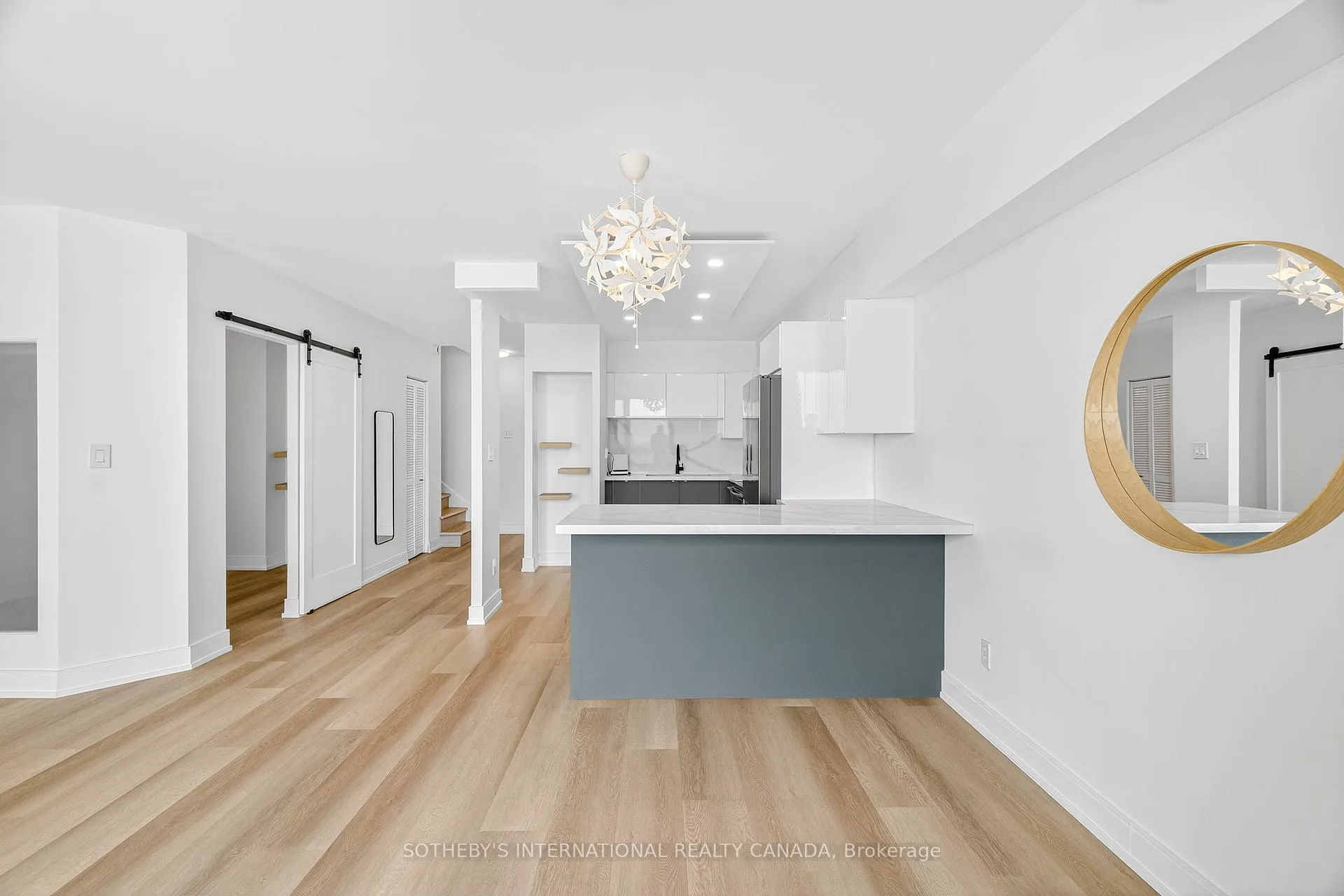 Photo 15 of Unit 1423, 33 Harbour Square, Toronto, Waterfront Communities — HOMEH