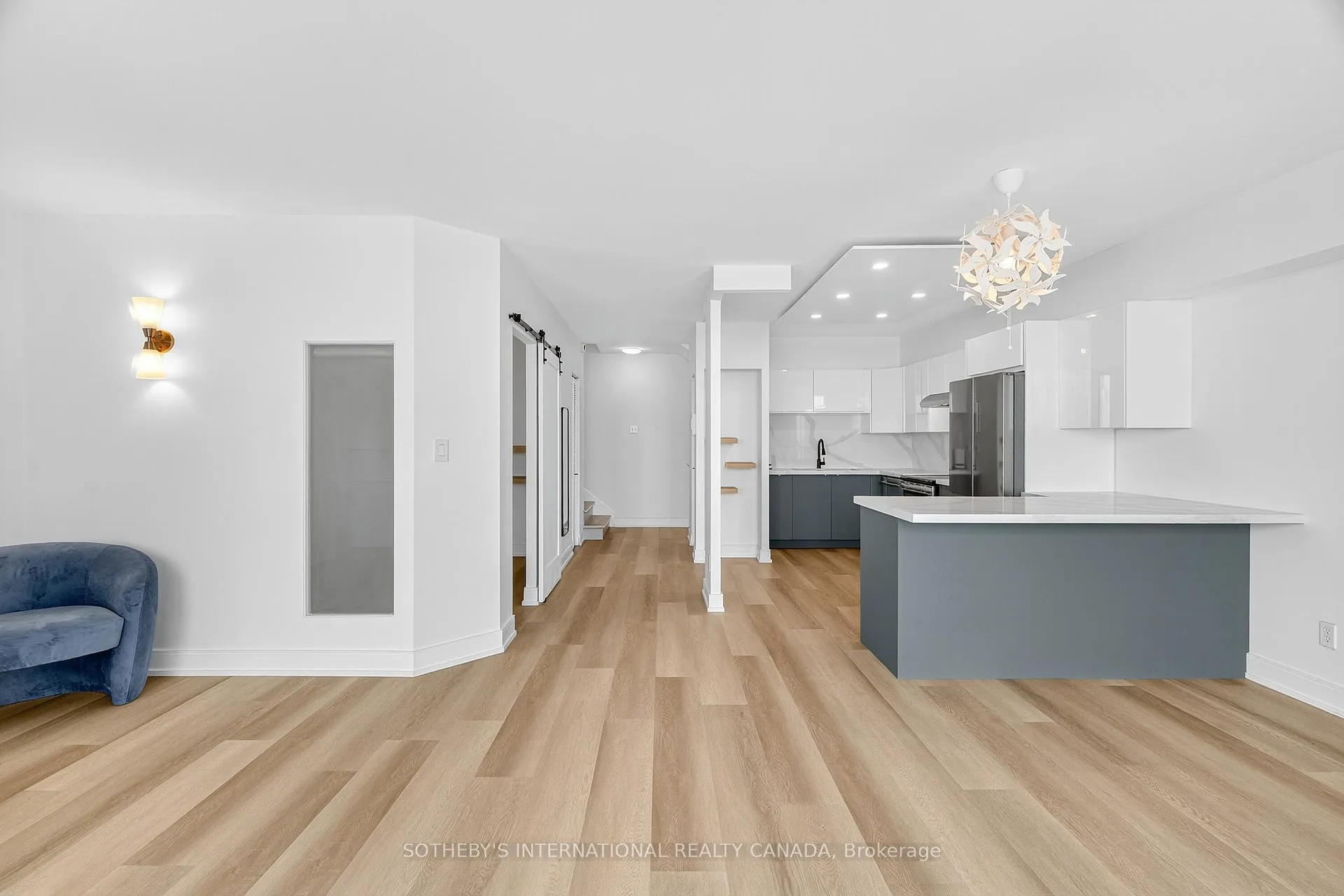 Photo 16 of Unit 1423, 33 Harbour Square, Toronto, Waterfront Communities — HOMEH