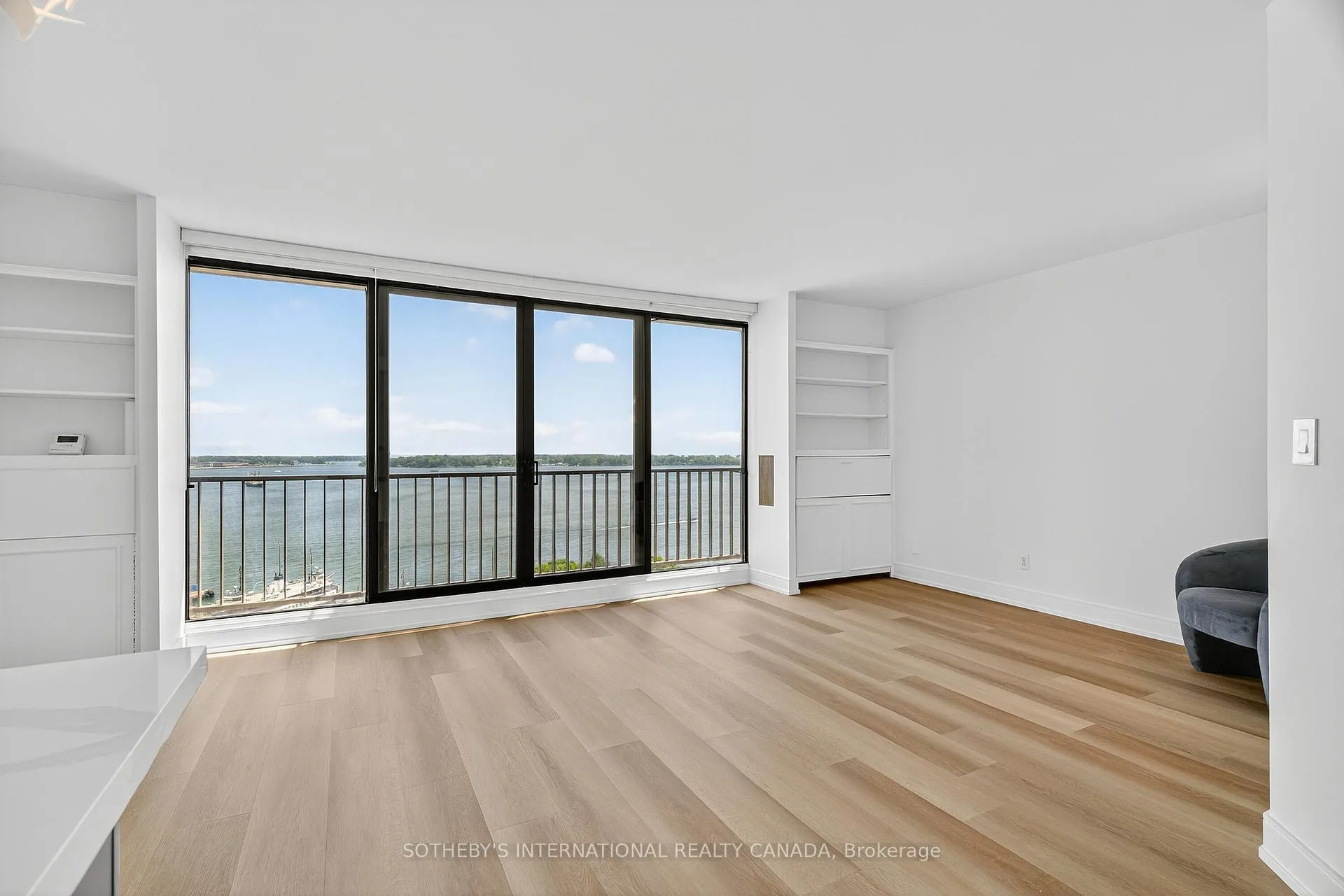 Photo 20 of Unit 1423, 33 Harbour Square, Toronto, Waterfront Communities — HOMEH