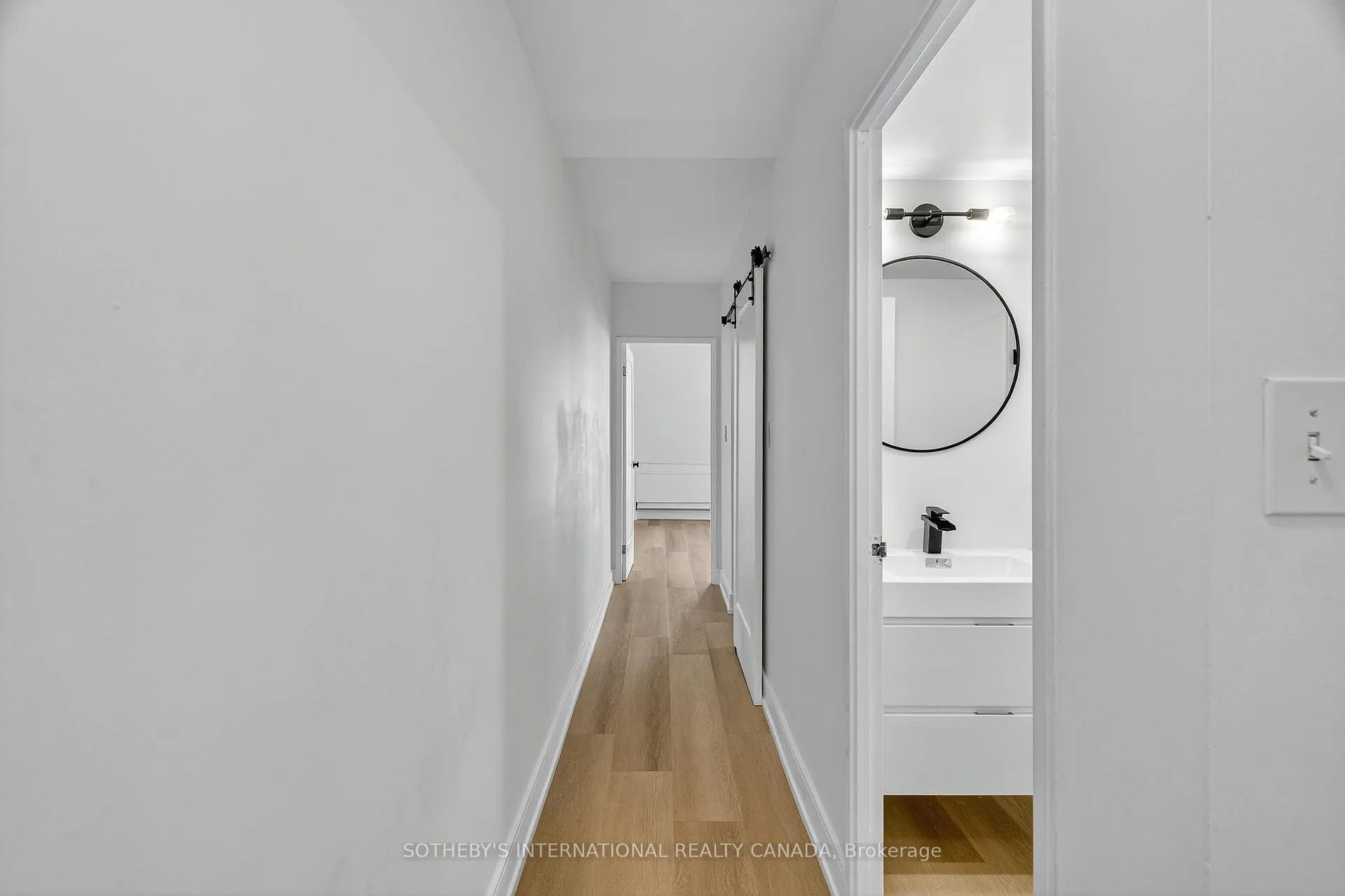 Photo 27 of Unit 1423, 33 Harbour Square, Toronto, Waterfront Communities — HOMEH