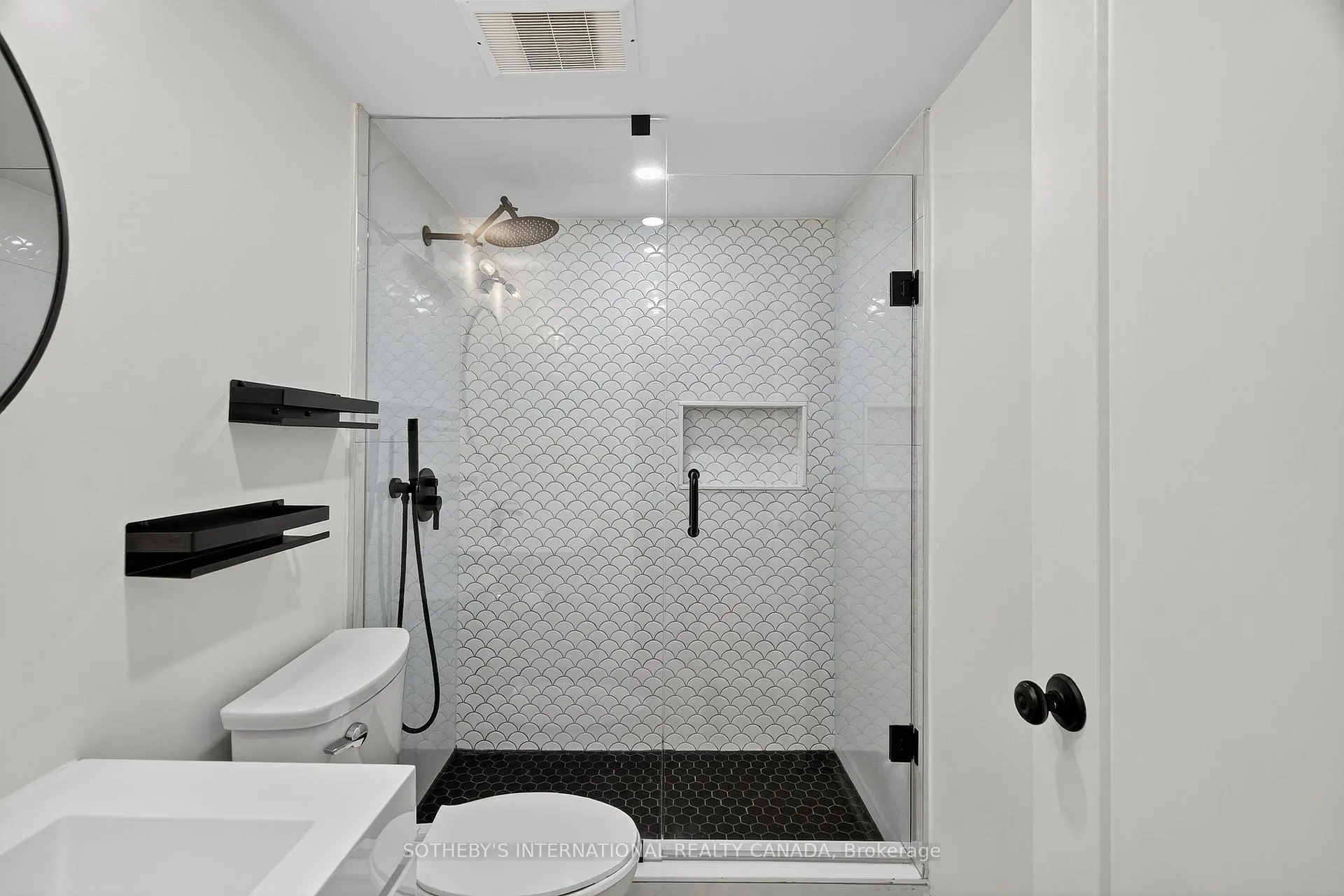 Photo 28 of Unit 1423, 33 Harbour Square, Toronto, Waterfront Communities — HOMEH