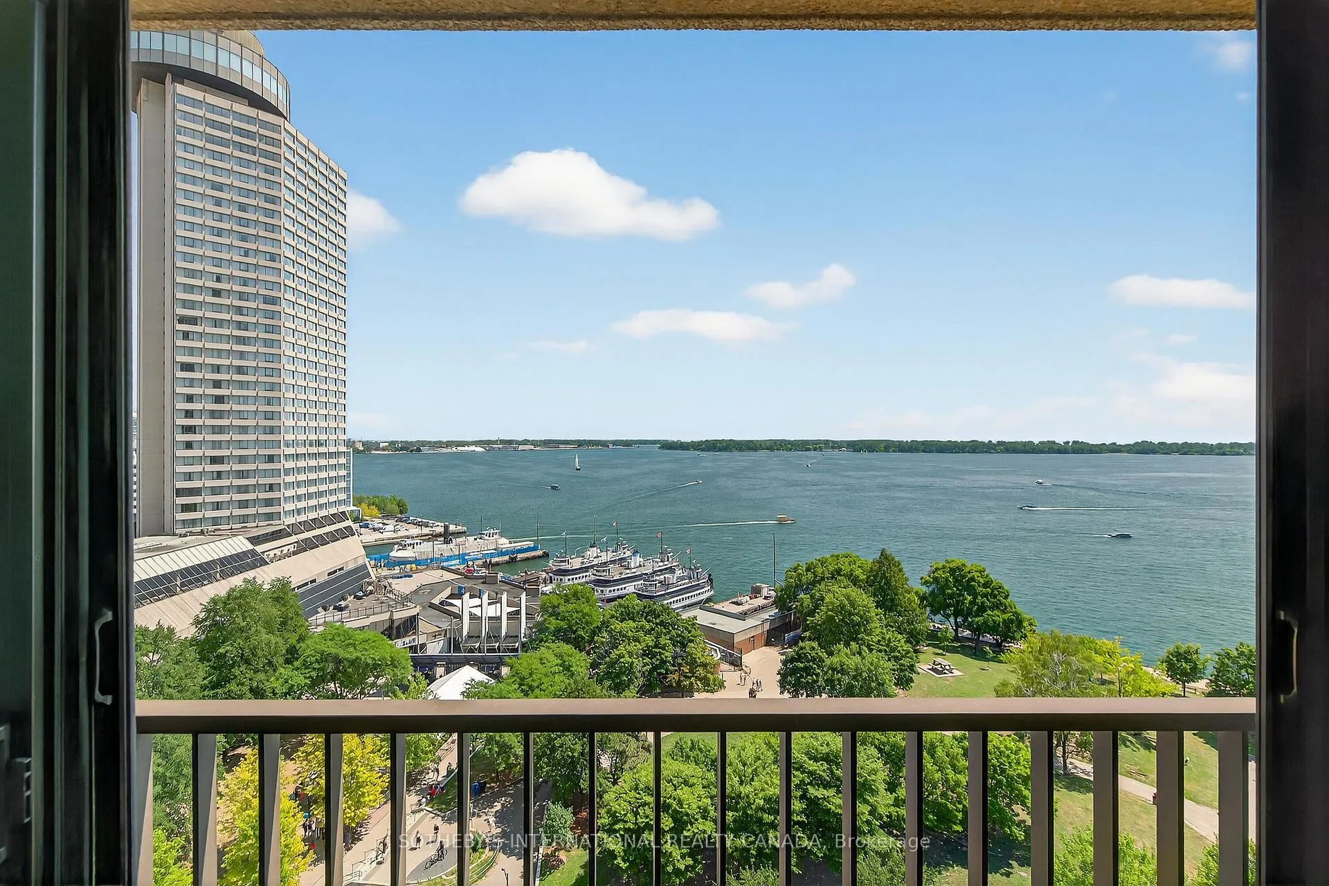 Photo 35 of Unit 1423, 33 Harbour Square, Toronto, Waterfront Communities — HOMEH