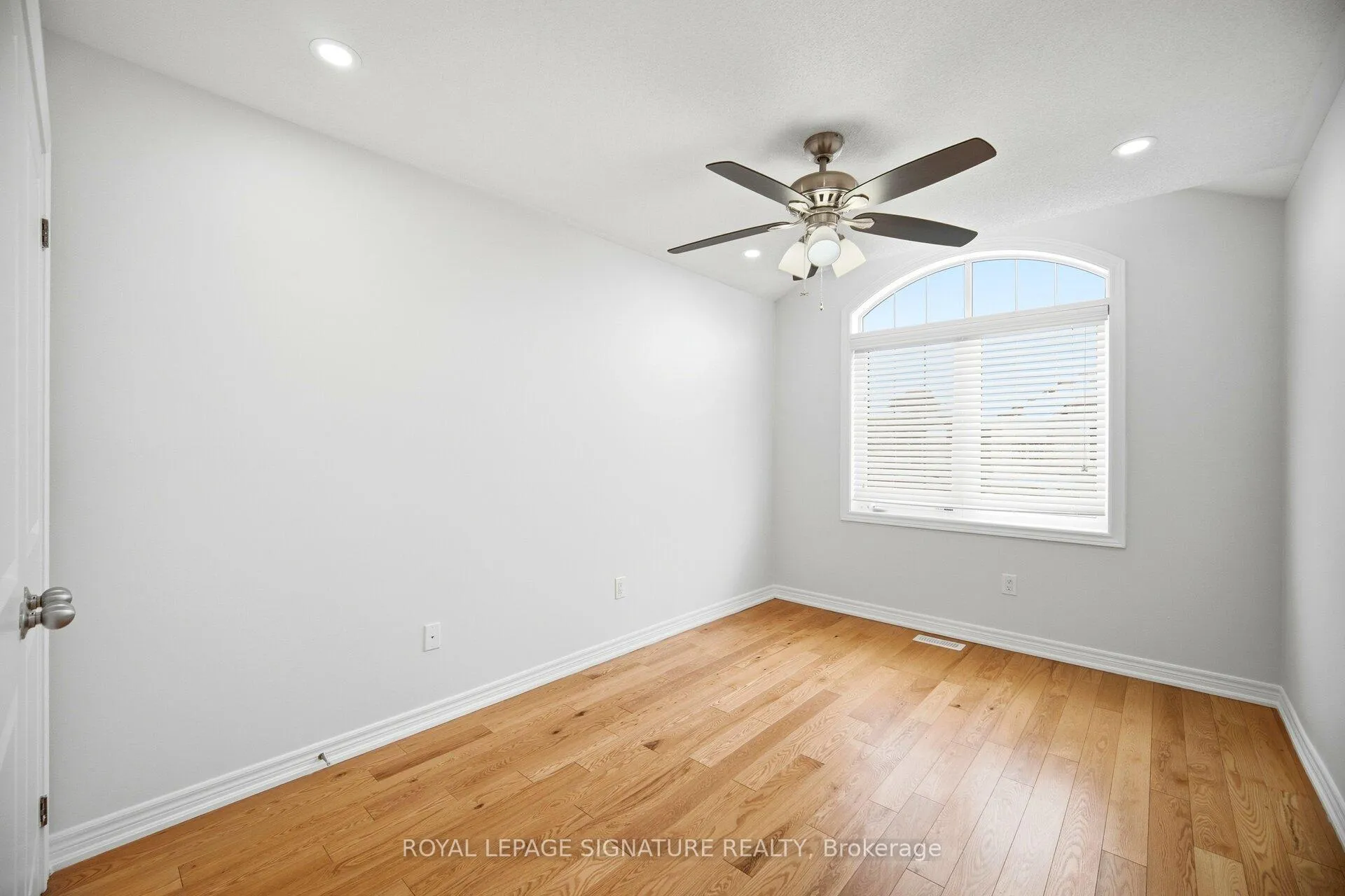 Photo 17 of 44 Rangemore Road, Brampton, Northwest Brampton — HOMEH