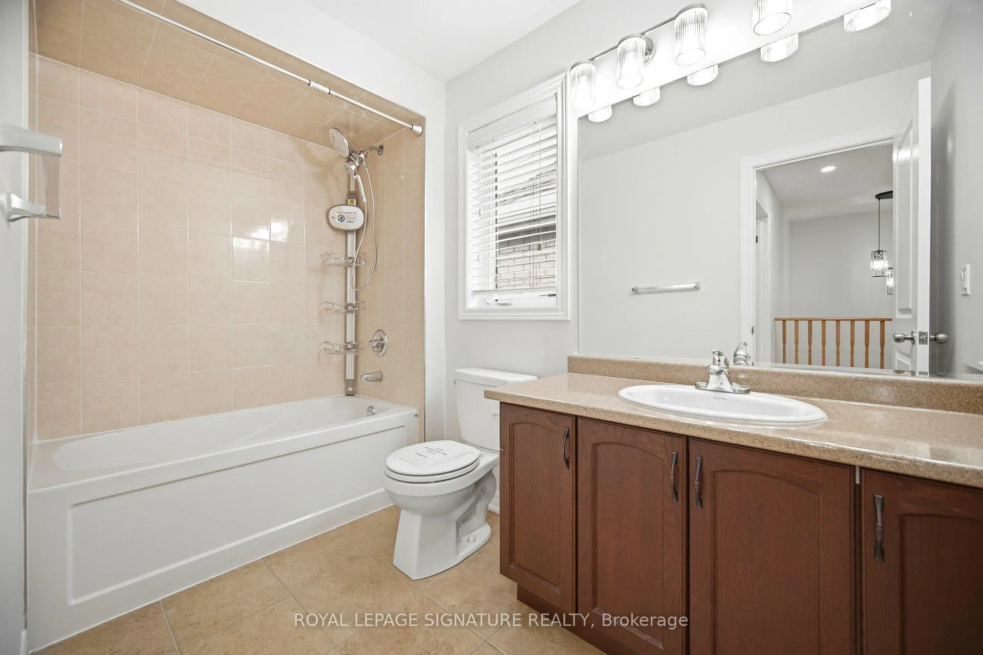 Photo 18 of 44 Rangemore Road, Brampton, Northwest Brampton — HOMEH
