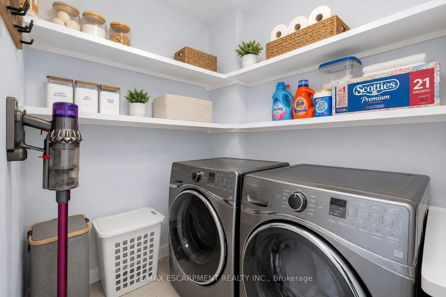 Photo 10 of 356 Cedric Terrace, Milton, Harrison — HOMEH