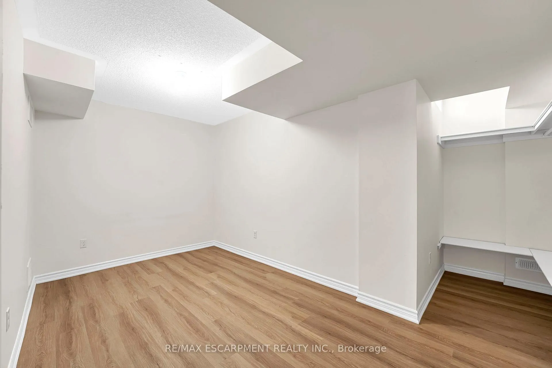 Photo 25 of 356 Cedric Terrace, Milton, Harrison — HOMEH
