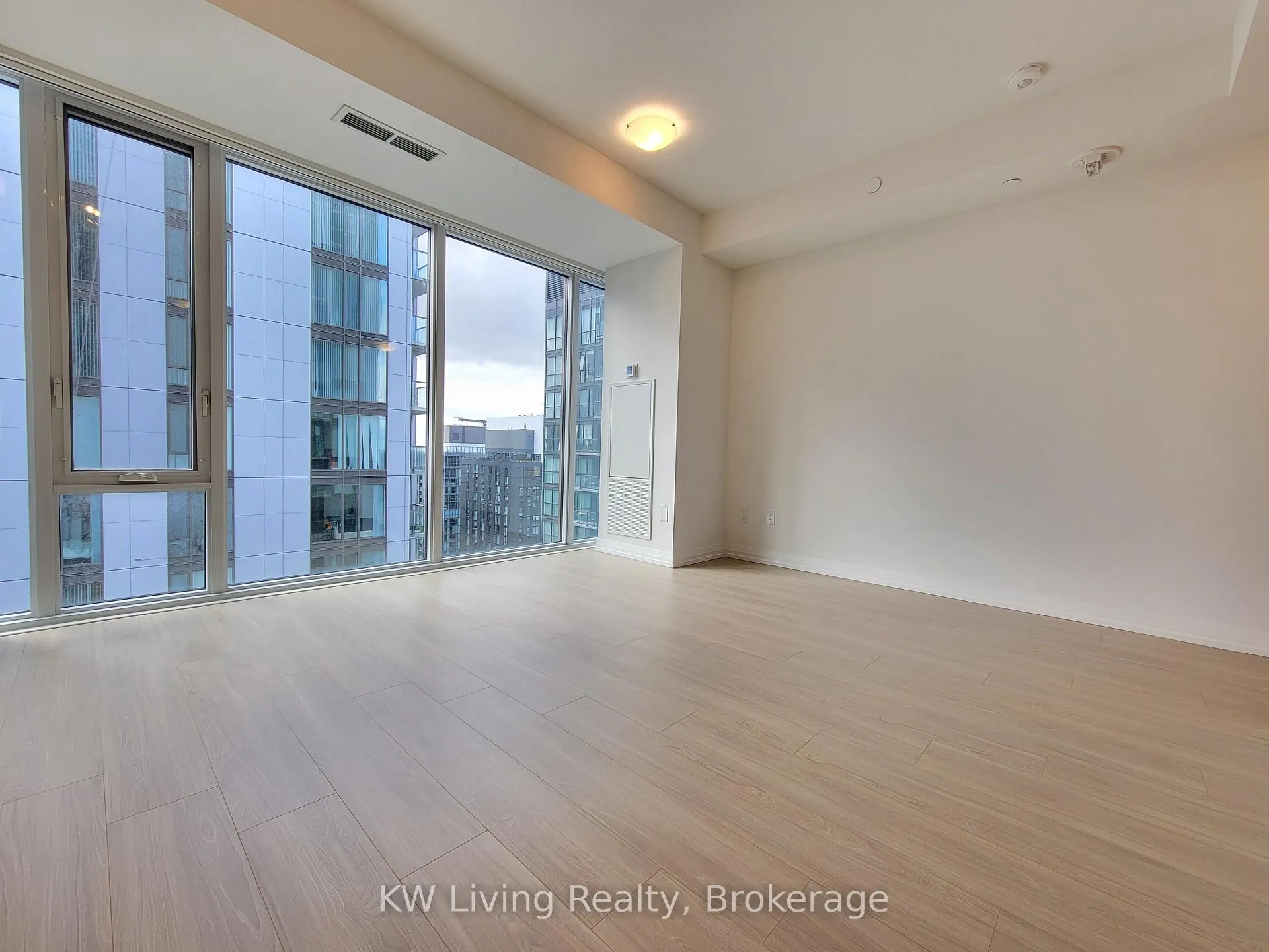 Photo 10 of Unit 4821, 28 Widmer Street, Toronto, Waterfront Communities — HOMEH