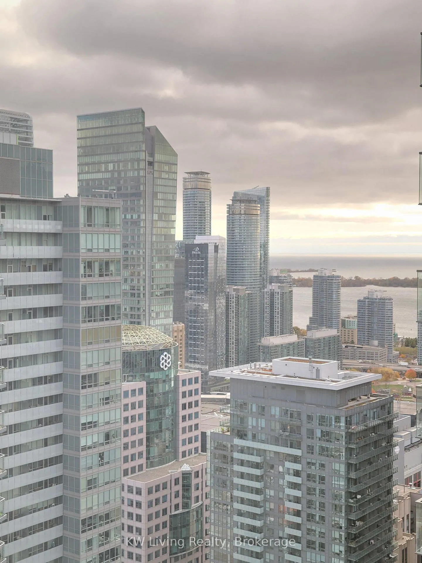 Photo 11 of Unit 4821, 28 Widmer Street, Toronto, Waterfront Communities — HOMEH