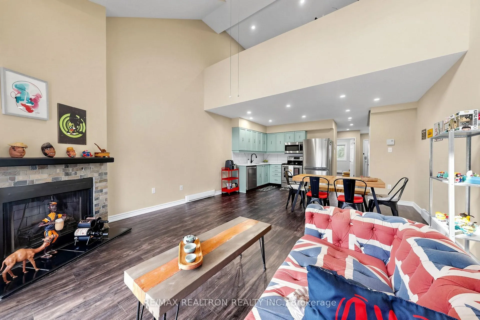 Photo 8 of Unit 9, 41 Laguna Parkway, Ramara, Rural Ramara — HOMEH