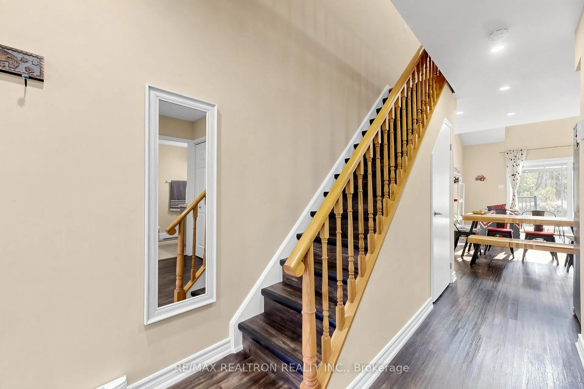 Photo 15 of Unit 9, 41 Laguna Parkway, Ramara, Rural Ramara — HOMEH