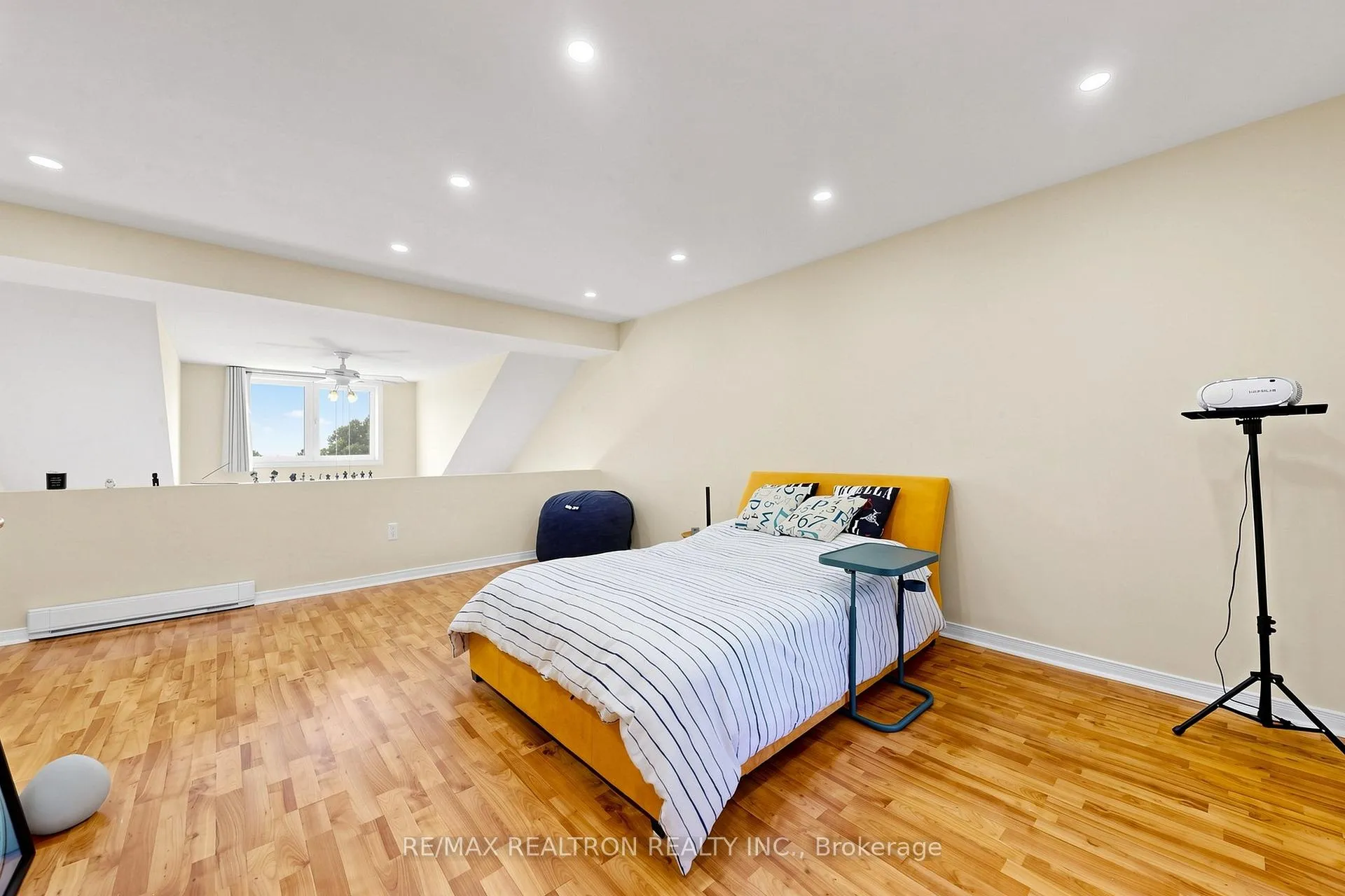 Photo 18 of Unit 9, 41 Laguna Parkway, Ramara, Rural Ramara — HOMEH