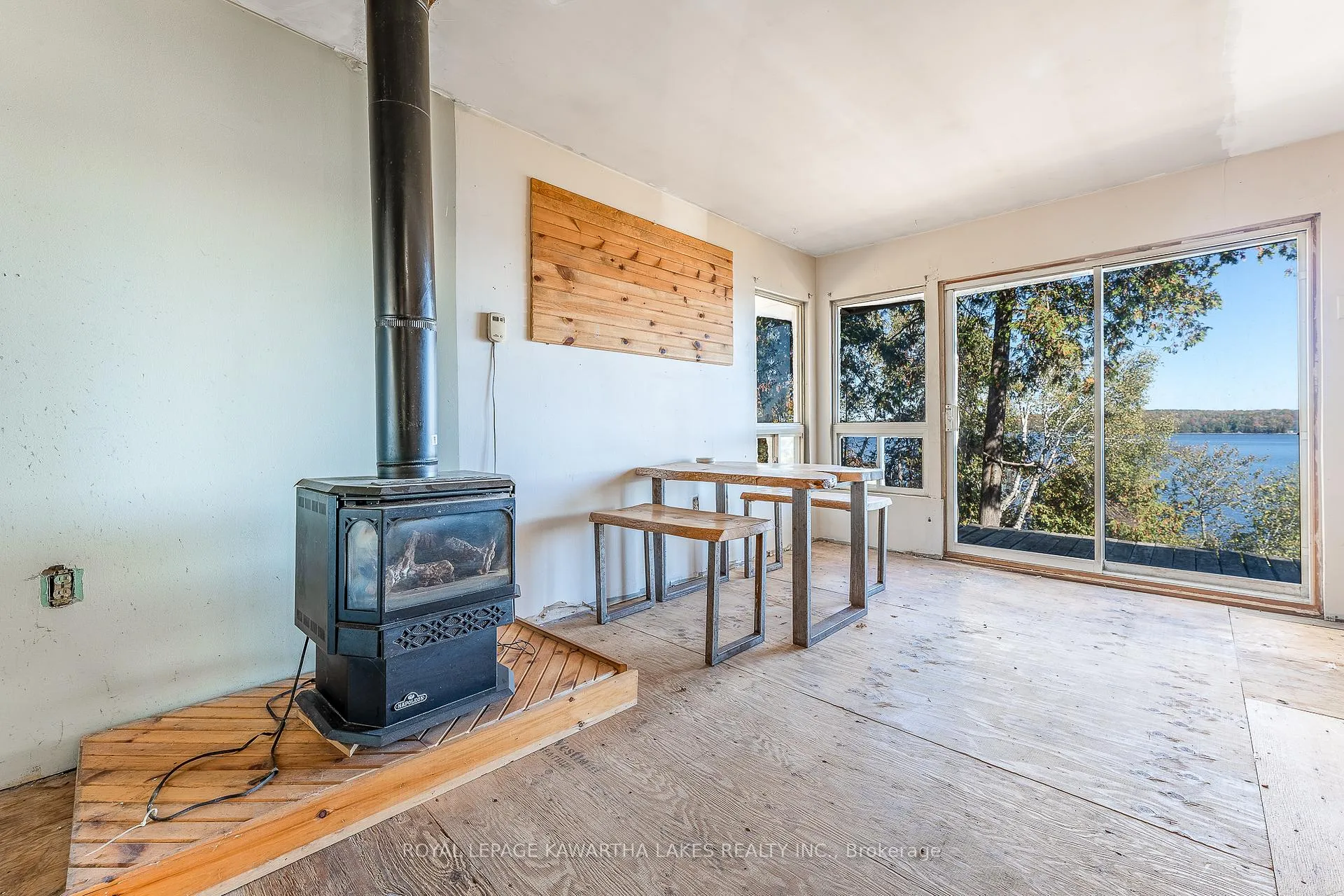 Photo 8 of 152 Griffin Drive, Kawartha Lakes, Somerville — HOMEH