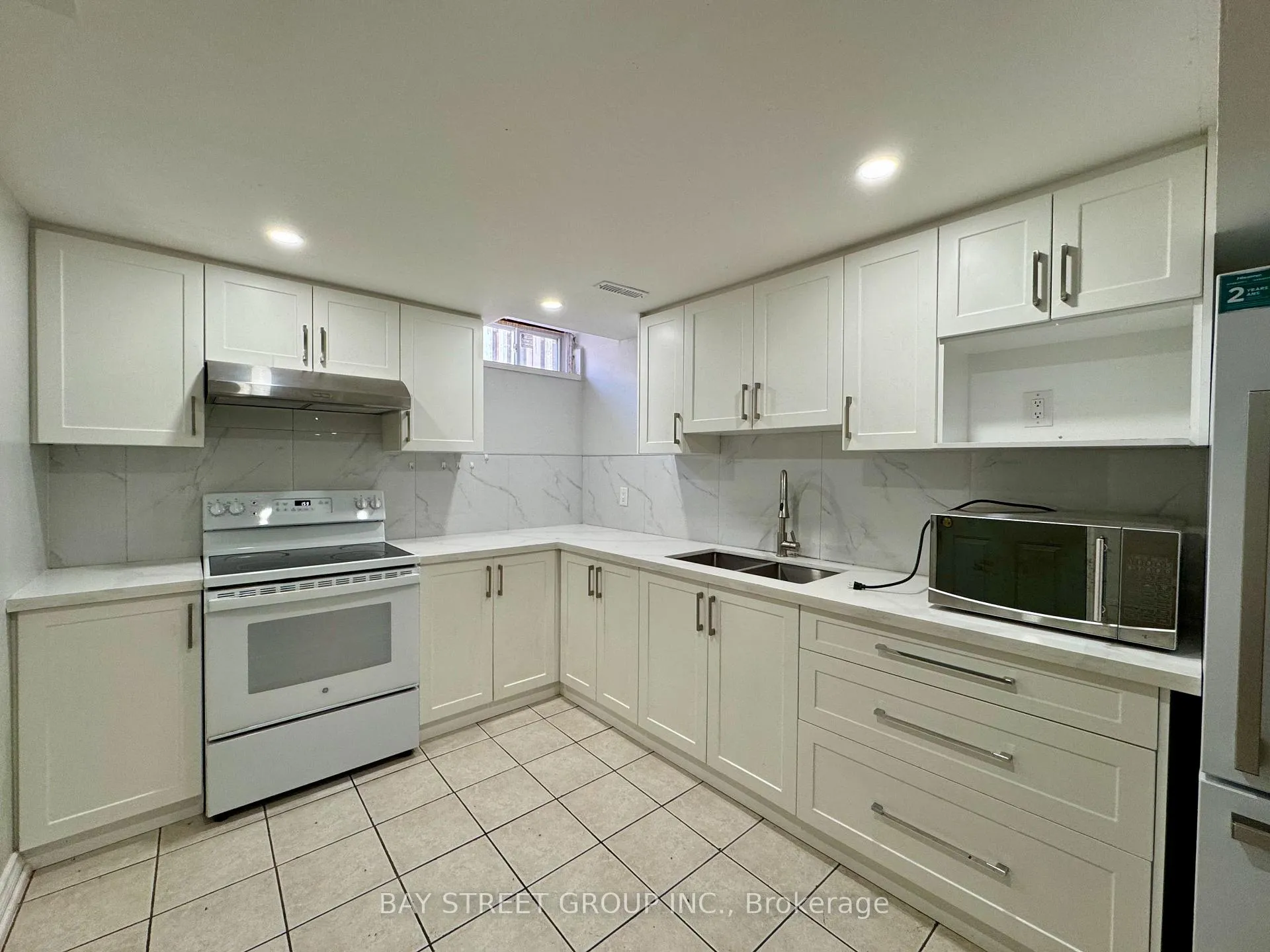 Photo 3 of 11 Cardiff Road, Markham, Milliken Mills East — HOMEH