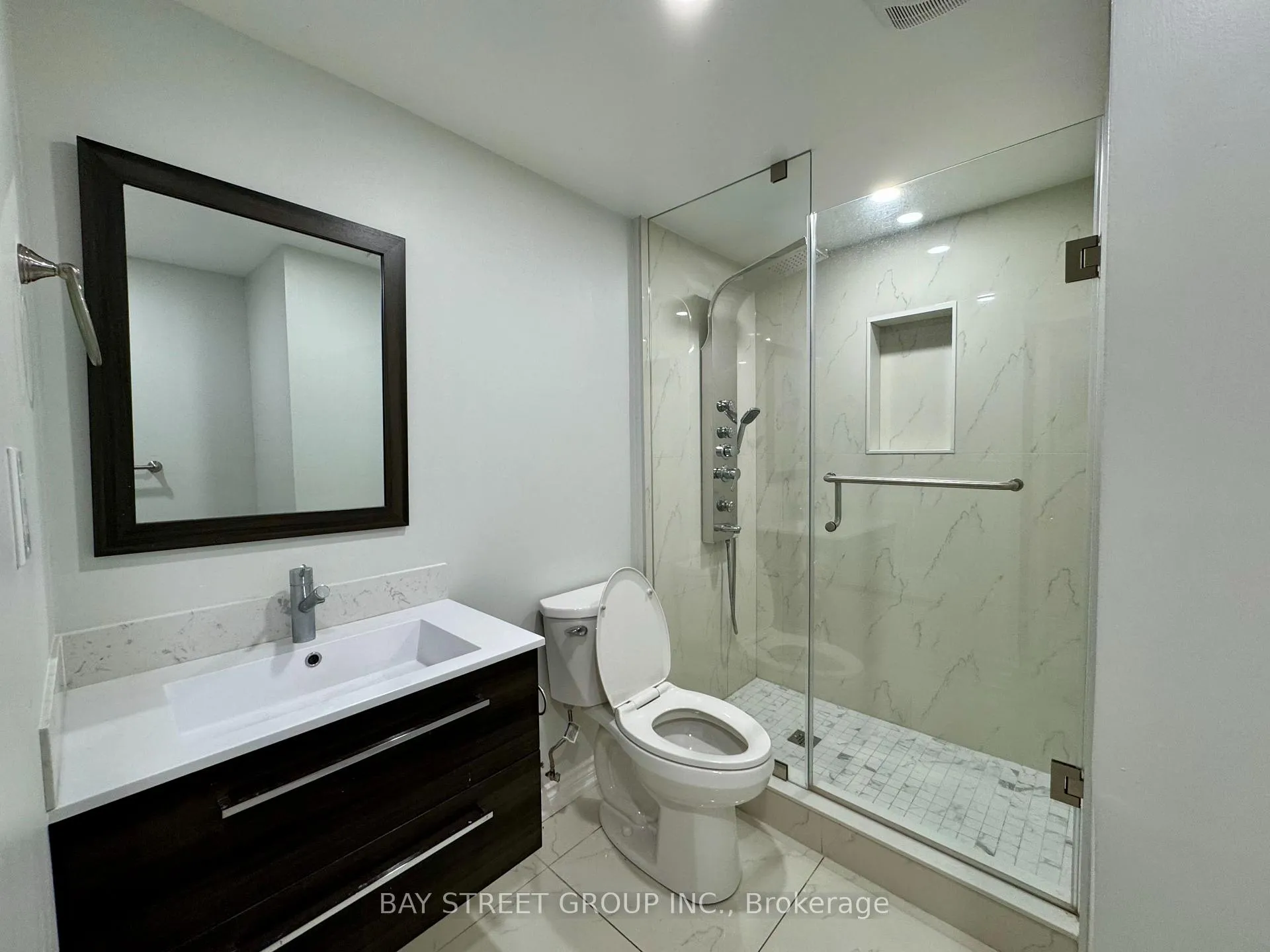 Photo 13 of 11 Cardiff Road, Markham, Milliken Mills East — HOMEH