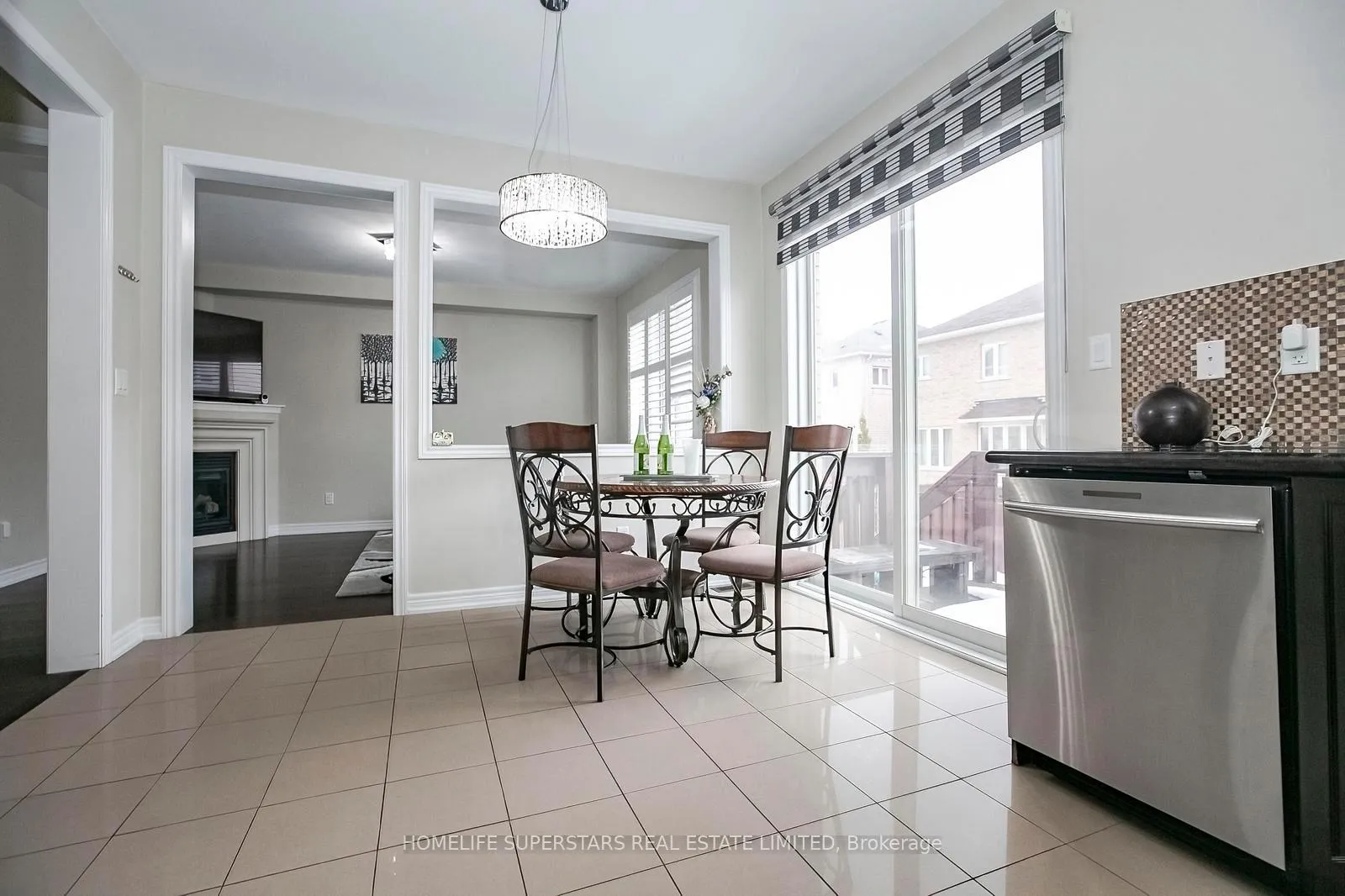 Photo 19 of 18 Ripple Street, Brampton, Sandringham-Wellington — HOMEH