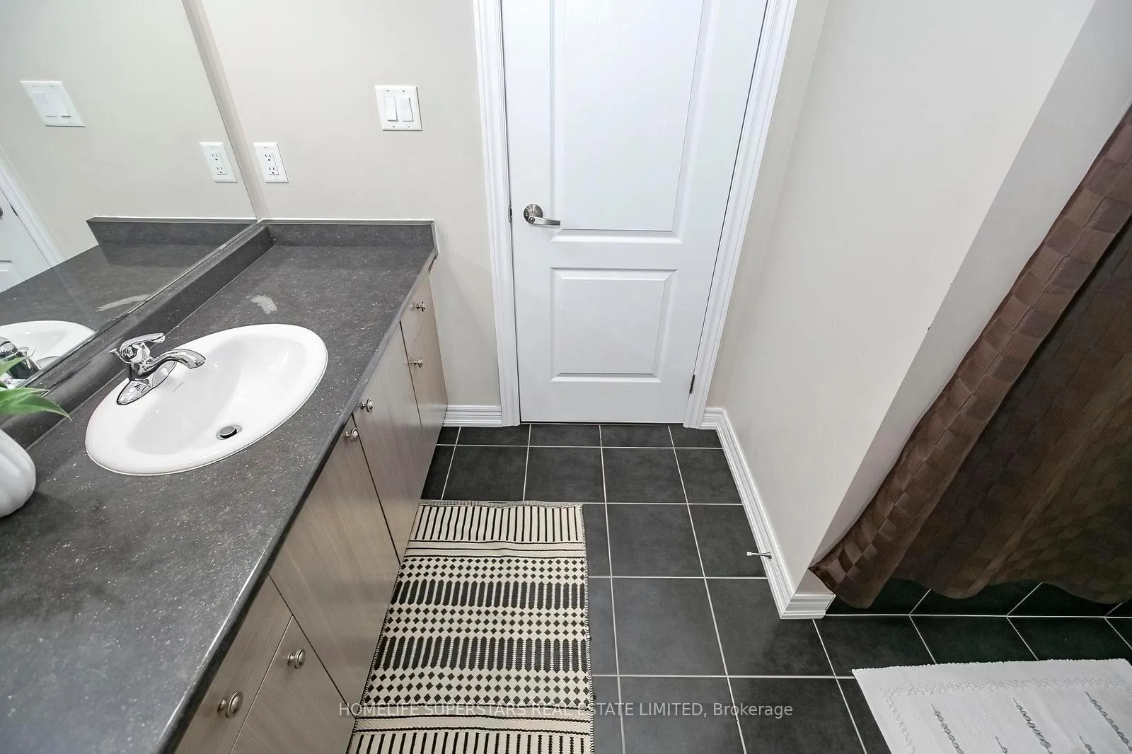 Photo 31 of 18 Ripple Street, Brampton, Sandringham-Wellington — HOMEH