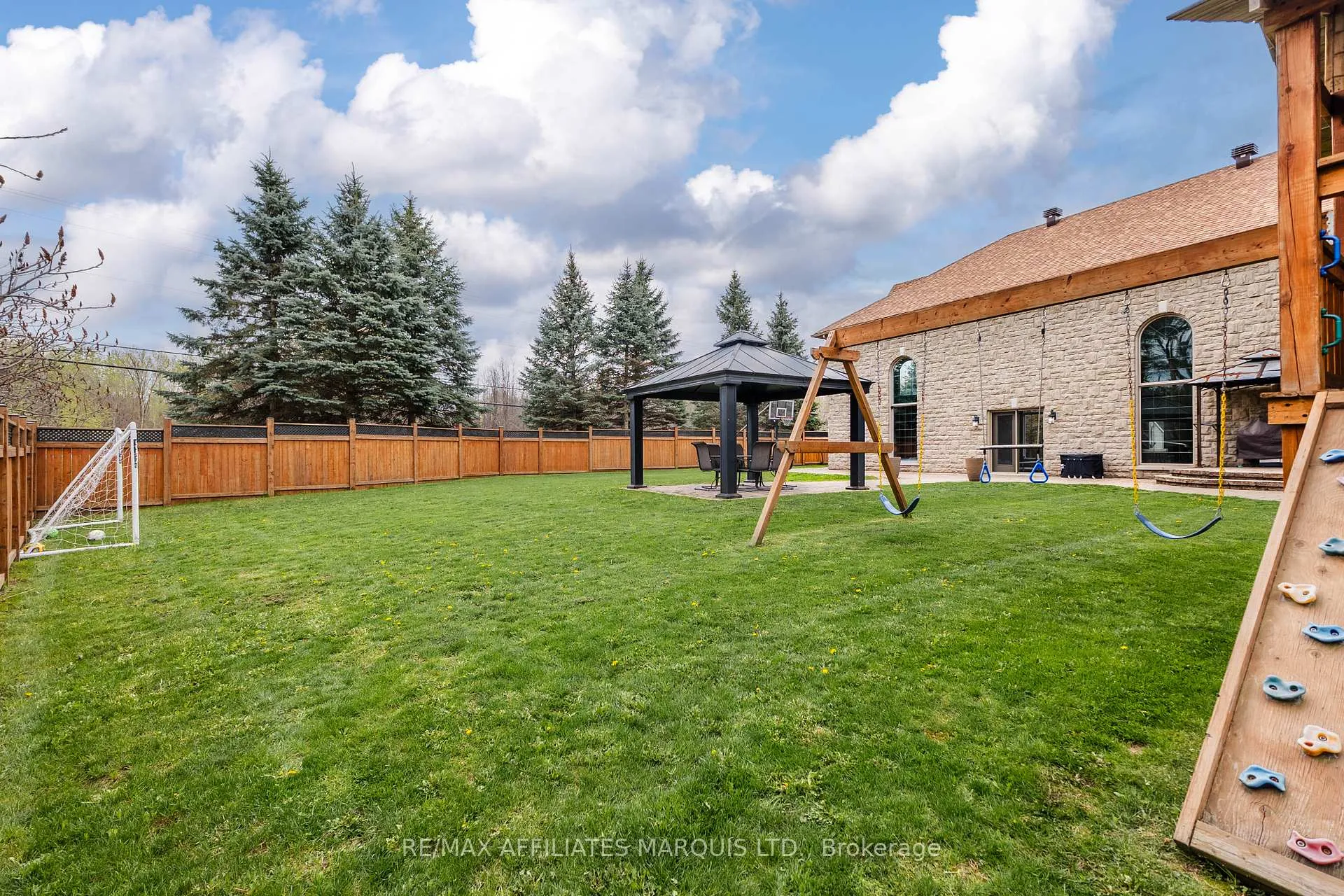 Photo 43 of 46 Chantine Drive, South Stormont, Long Sault — HOMEH