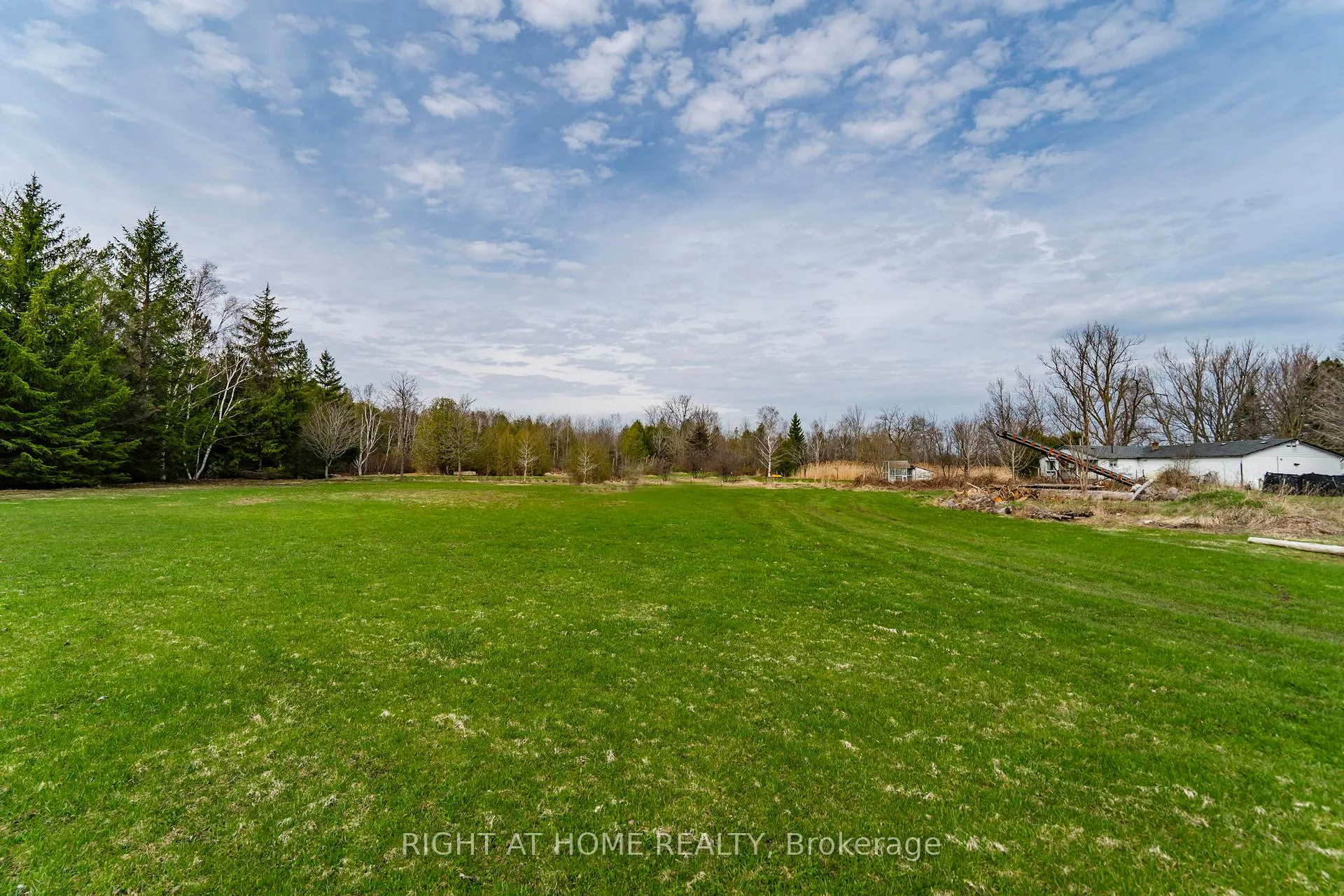 Photo 9 of 1278 County Road 42, Clearview, Stayner — HOMEH