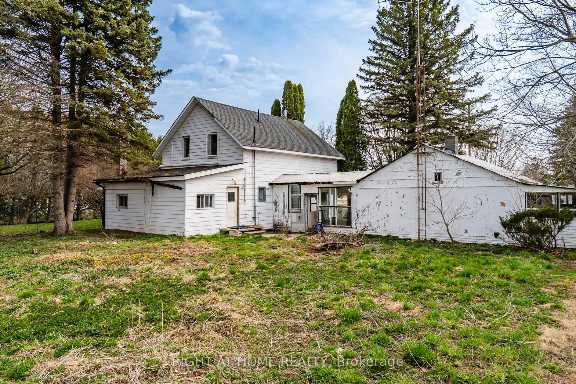 Photo 11 of 1278 County Road 42, Clearview, Stayner — HOMEH