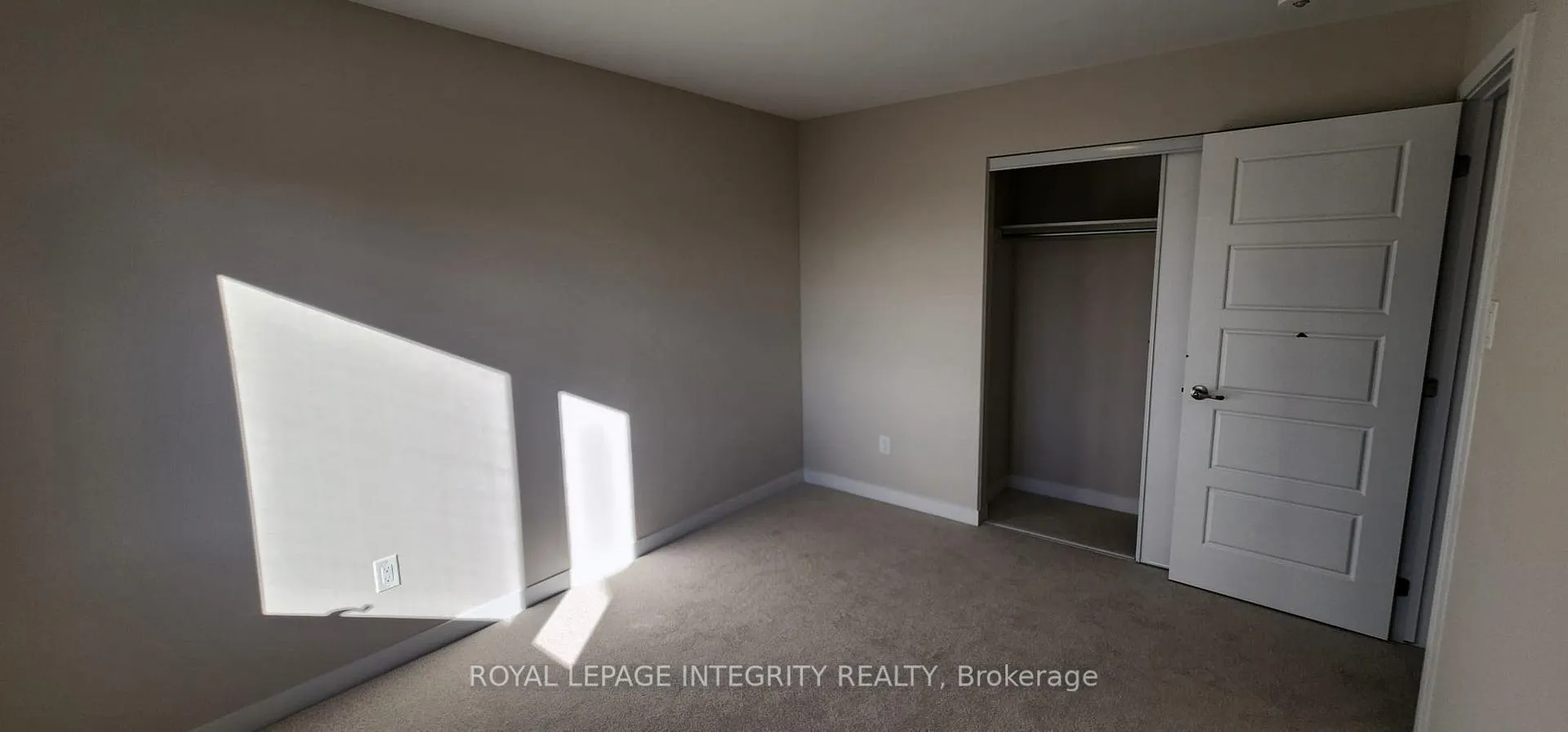 Photo 18 of 602 Parnian Private, Ottawa, Barrhaven - Half Moon Bay — HOMEH