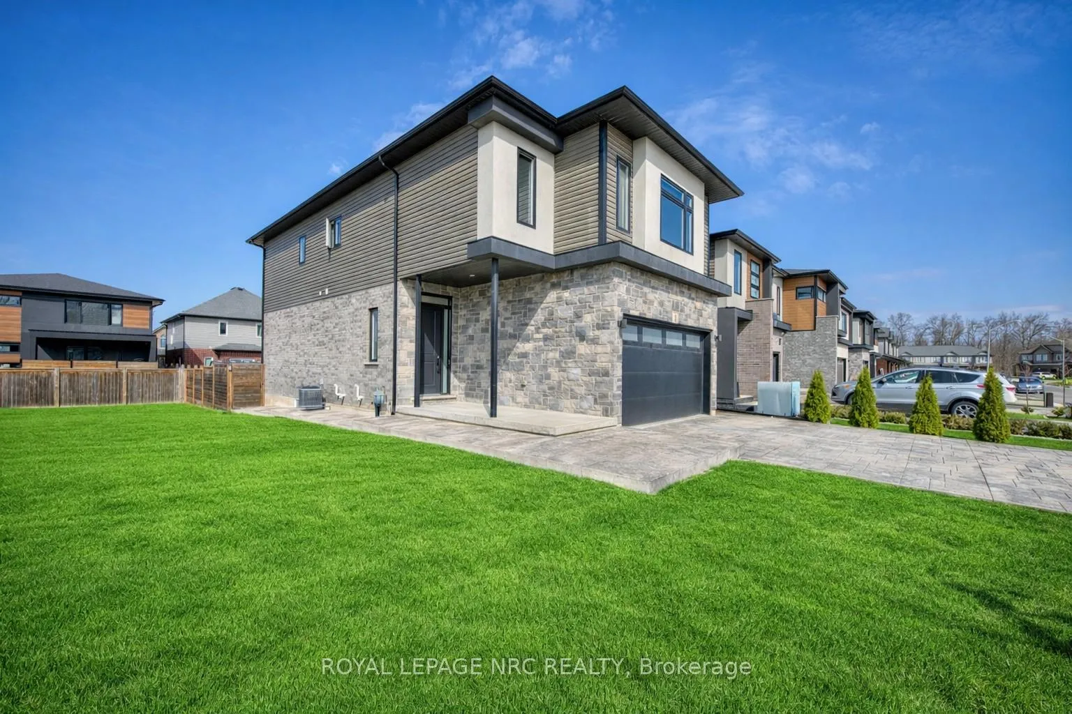 Photo 4 of 3 Damude Avenue, Thorold, Hurricane/Merrittville — HOMEH