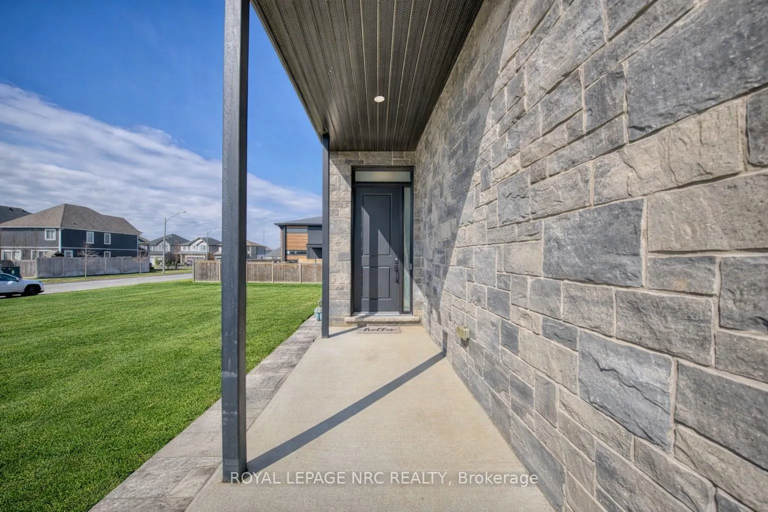 Photo 5 of 3 Damude Avenue, Thorold, Hurricane/Merrittville — HOMEH