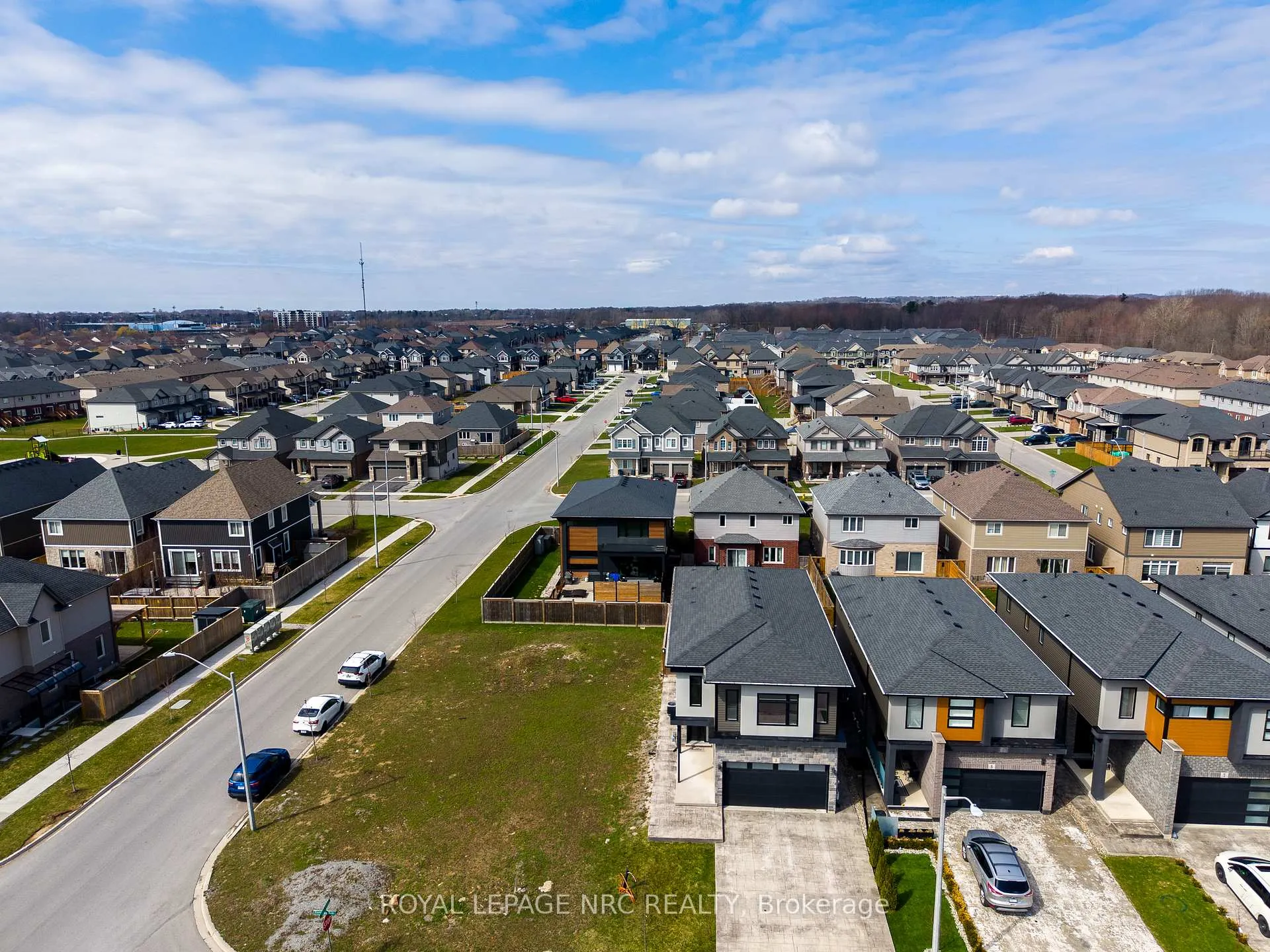 Photo 44 of 3 Damude Avenue, Thorold, Hurricane/Merrittville — HOMEH