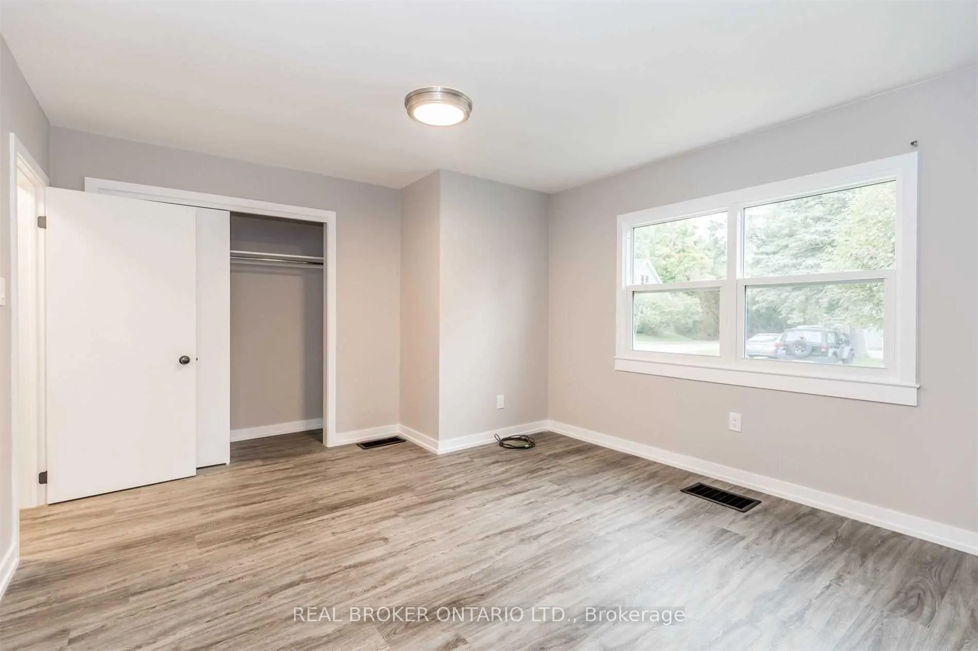 Photo 12 of 156 Clapperton Street, Barrie, Wellington — HOMEH