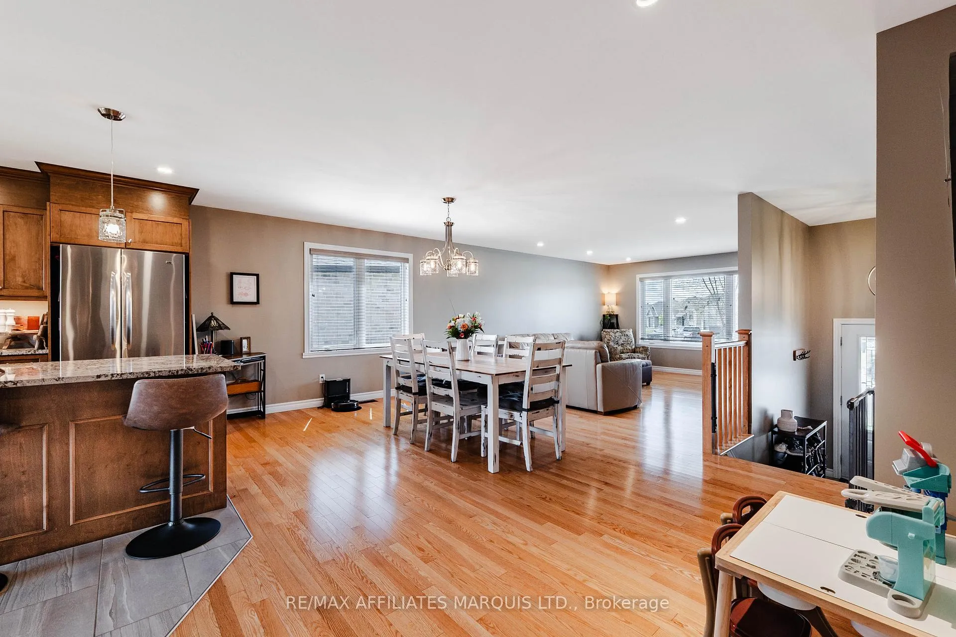 Photo 8 of 100 Forestdale Crescent, Cornwall — HOMEH