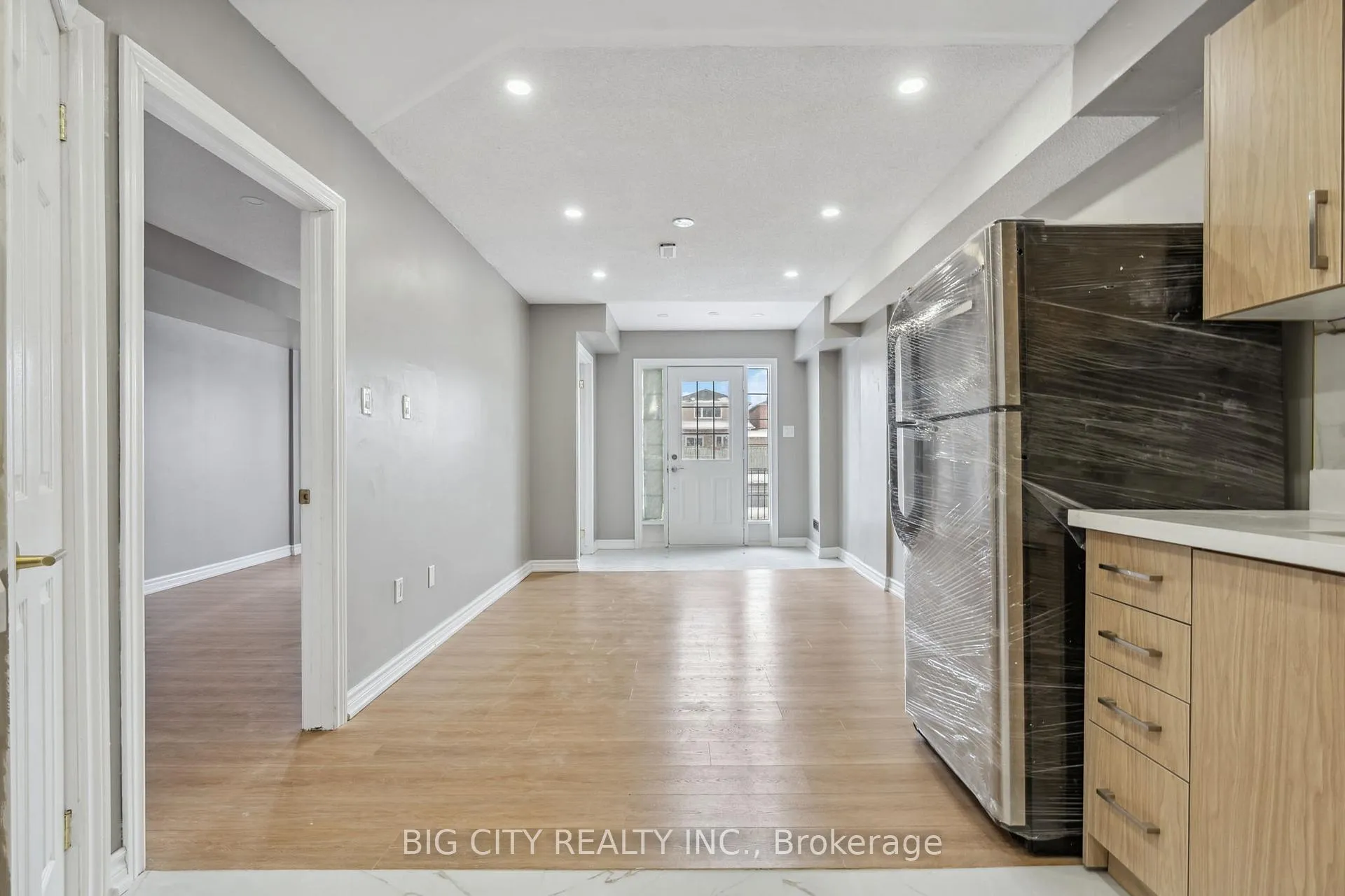 Photo 5 of Unit BSMT, 2828 Denison Street, Markham, Middlefield — HOMEH