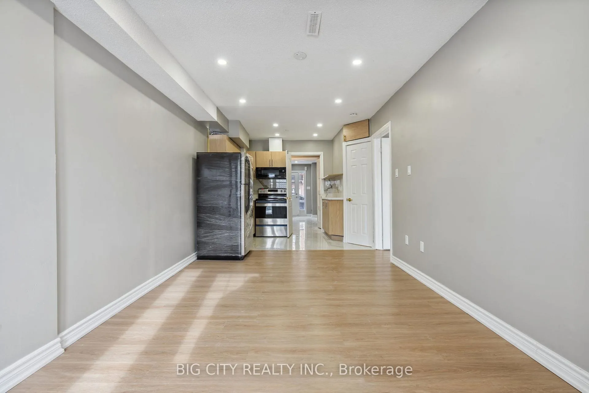Photo 9 of Unit BSMT, 2828 Denison Street, Markham, Middlefield — HOMEH